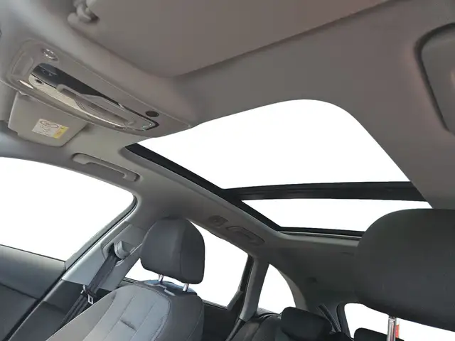 Audi A4 view 16
