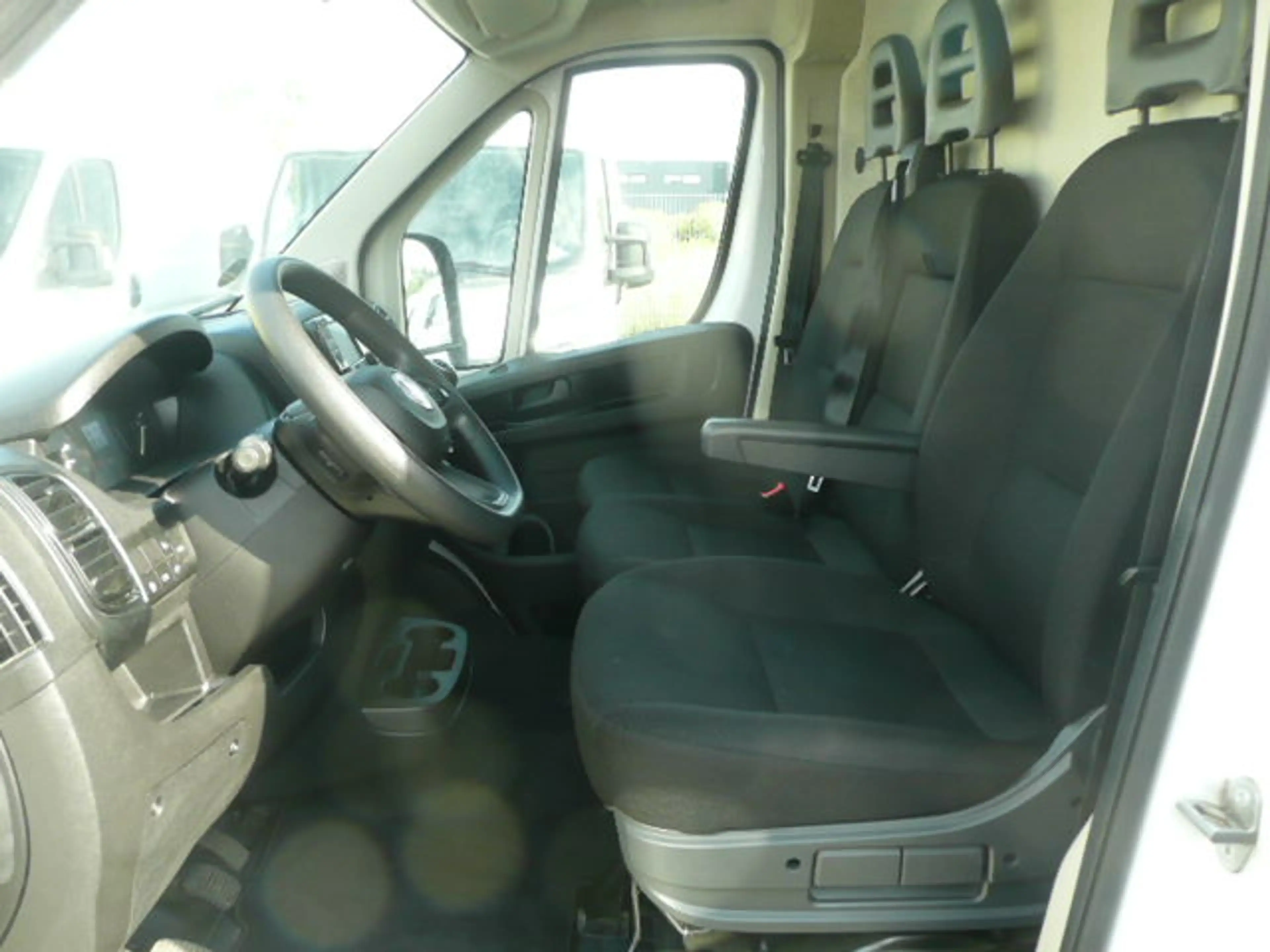 Fiat Ducato Hochr.-Ka 33 120 L2H2 27130Km Klima Tempo — photo 2