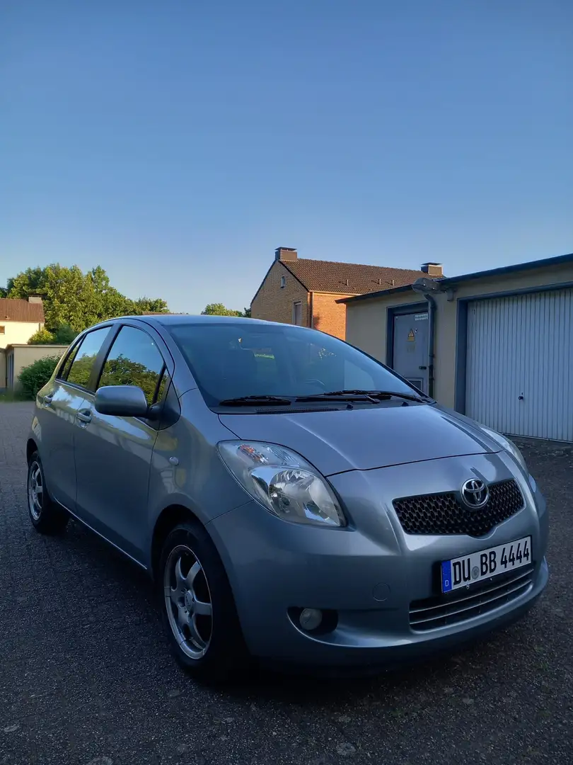 Toyota Yaris 1.4 D-4D Executive - 1