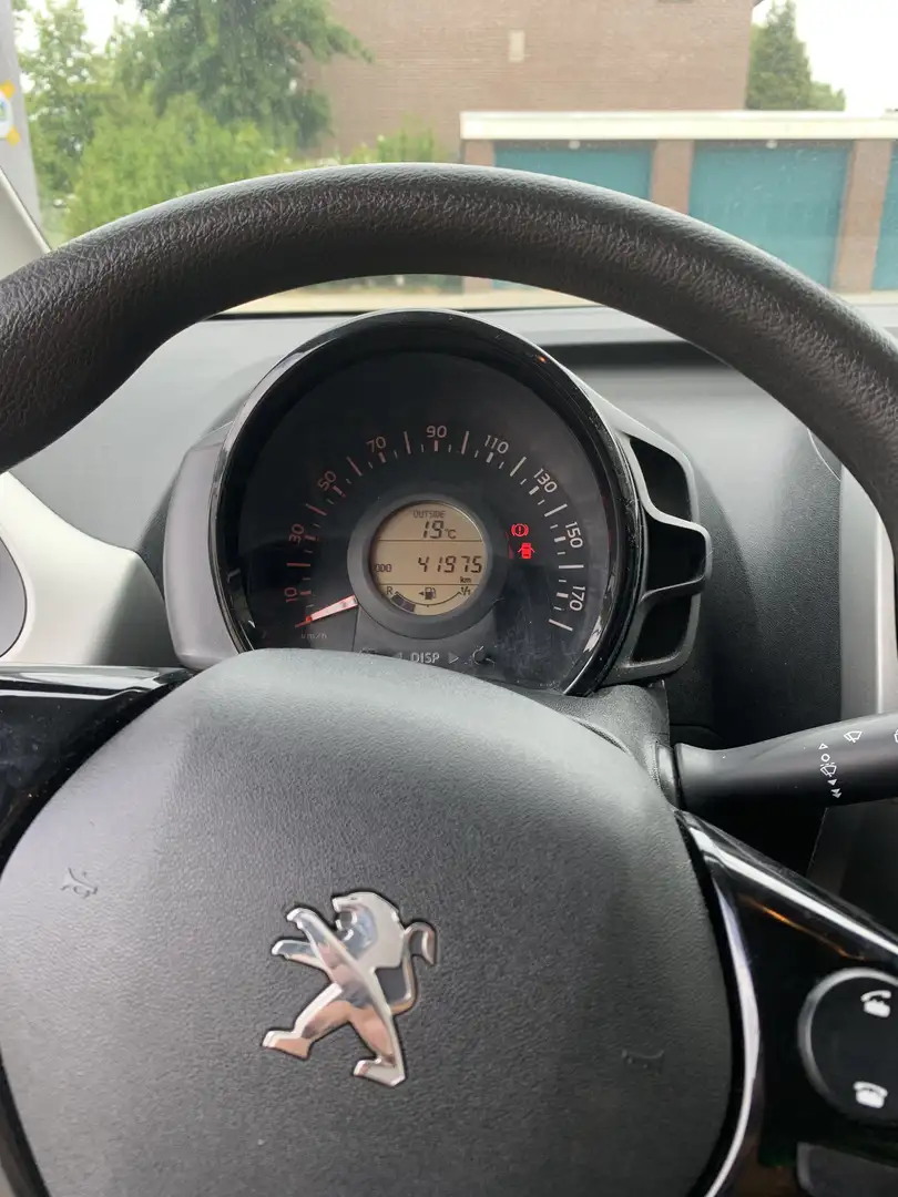 Peugeot 108 1.0 e-VTi dealer onderhouden 41750km! Wit - 2