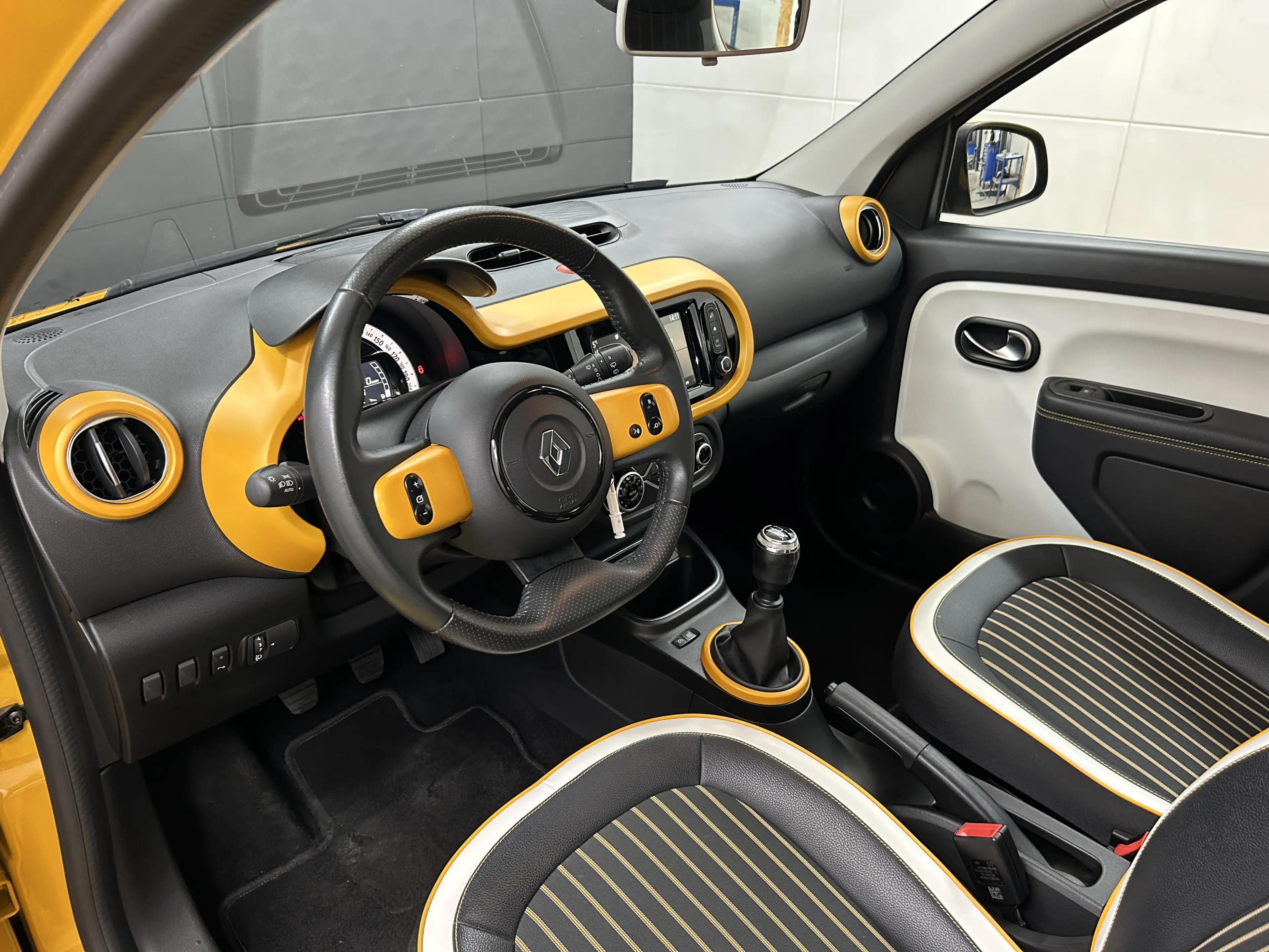 Renault Twingo Intens+DAB+Bluetooth+Tempomat+Klima+Touch — photo 8