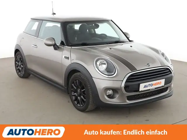 Mini Hatch view 8