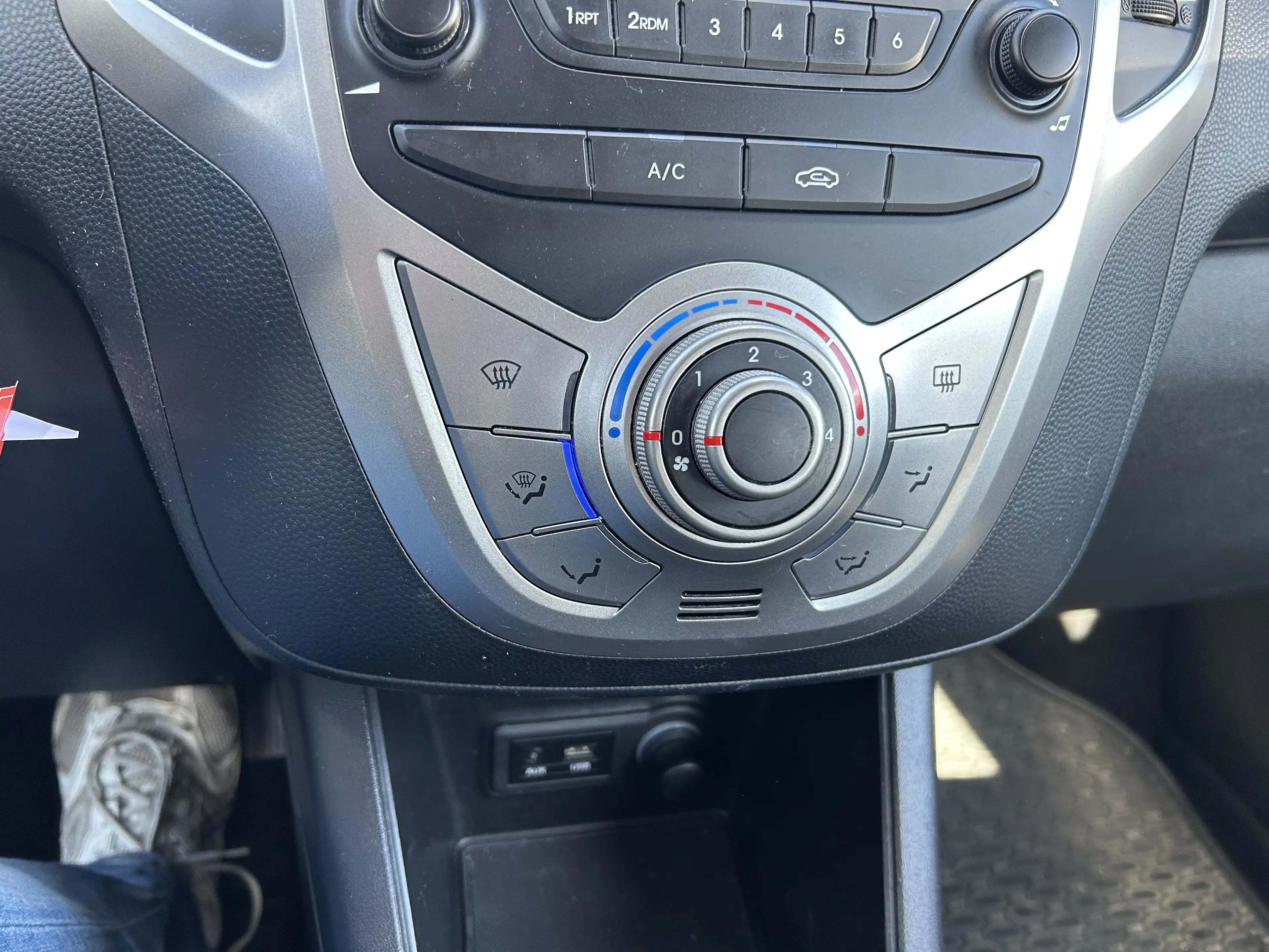 Hyundai iX20 1.4i Fun ISG 5 PORTES AIRCO GARANTIE 12 MOIS — photo 10