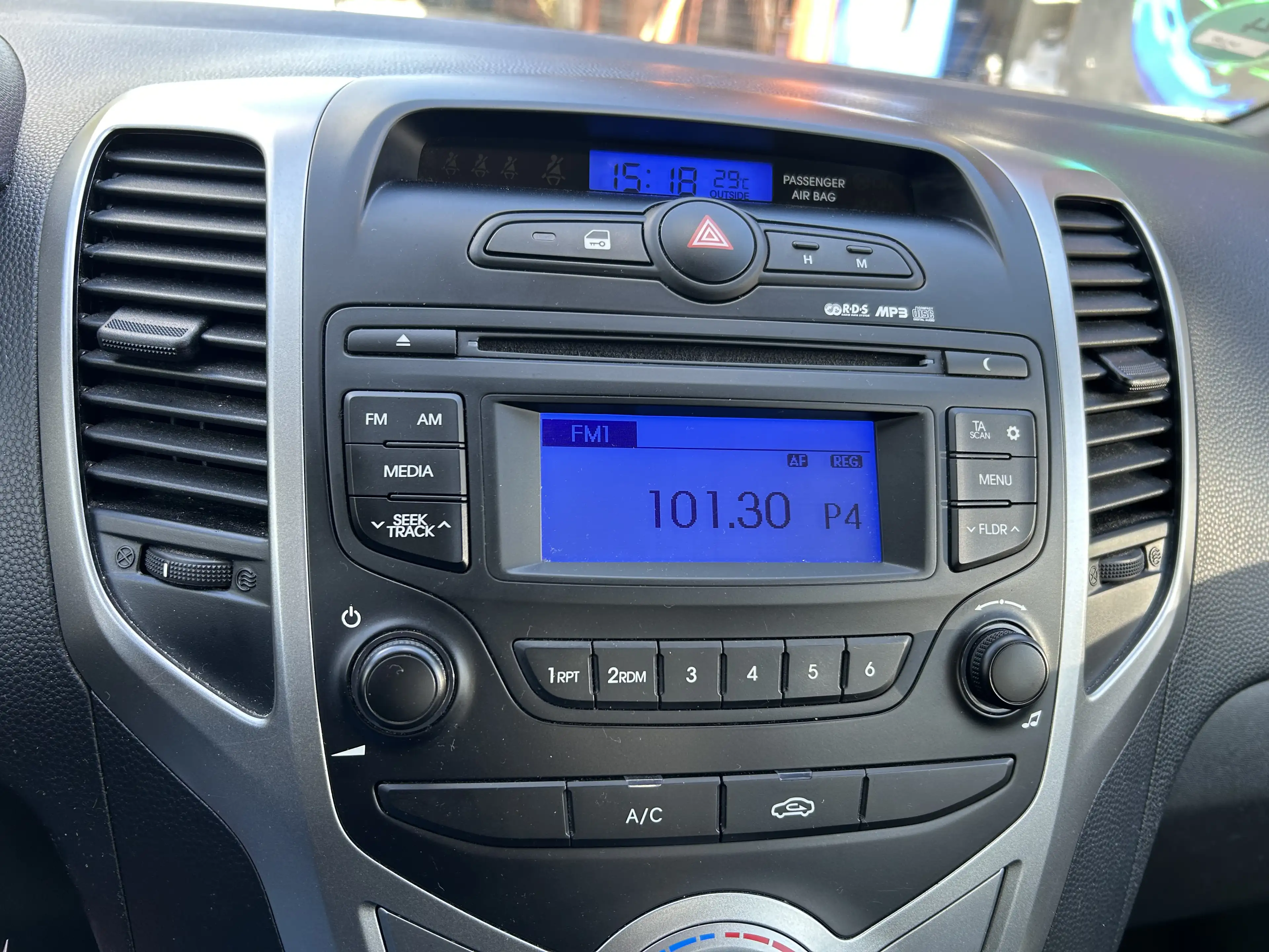 Hyundai iX20 1.4i Fun ISG 5 PORTES AIRCO GARANTIE 12 MOIS — photo 9