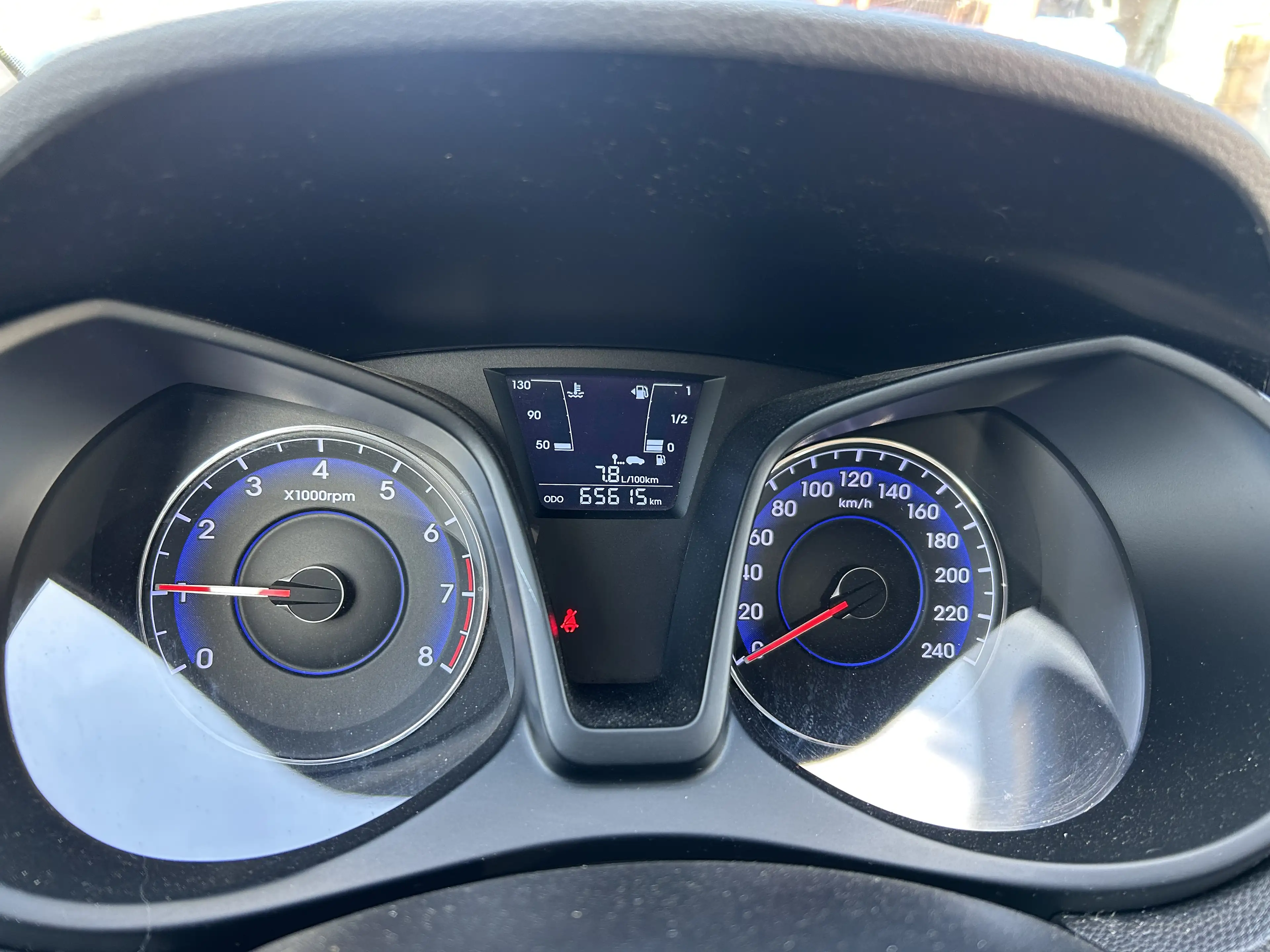 Hyundai iX20 1.4i Fun ISG 5 PORTES AIRCO GARANTIE 12 MOIS — photo 8