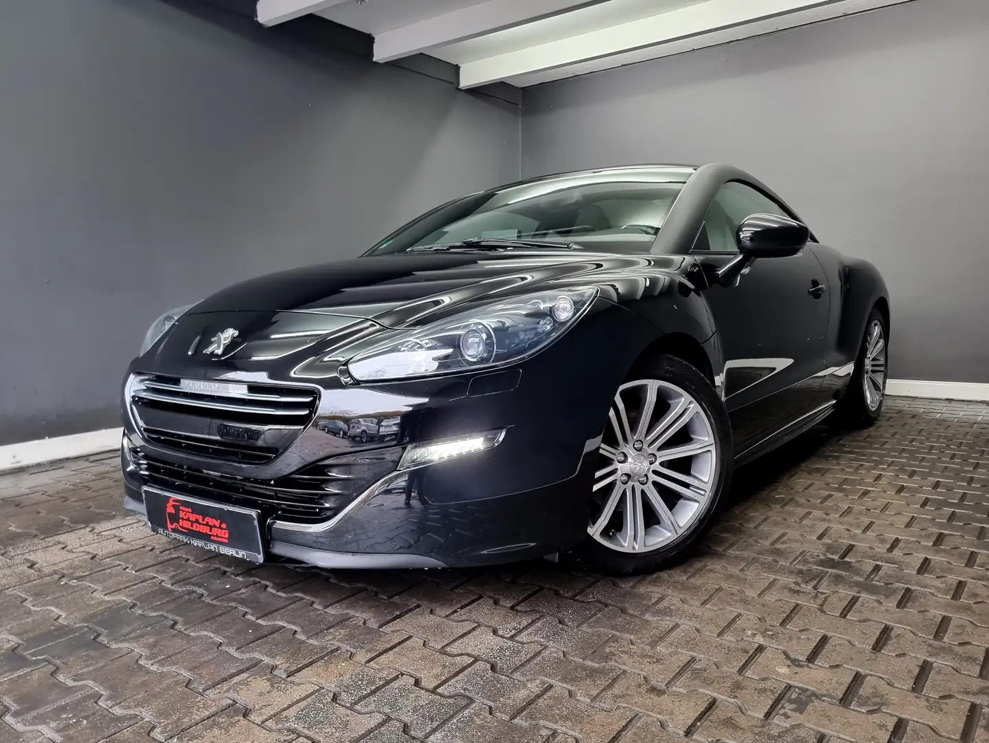 Peugeot RCZ 1,6 XENON SCHEINWERFER, NAVI, LEDER, PDC Schwarz - 1