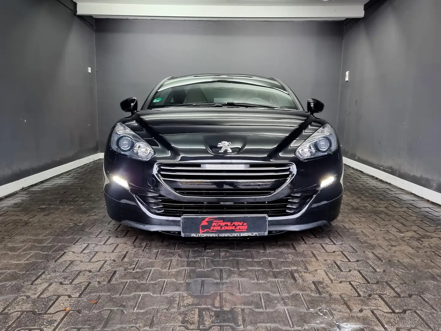 Peugeot RCZ 1,6 XENON SCHEINWERFER, NAVI, LEDER, PDC Schwarz - 2