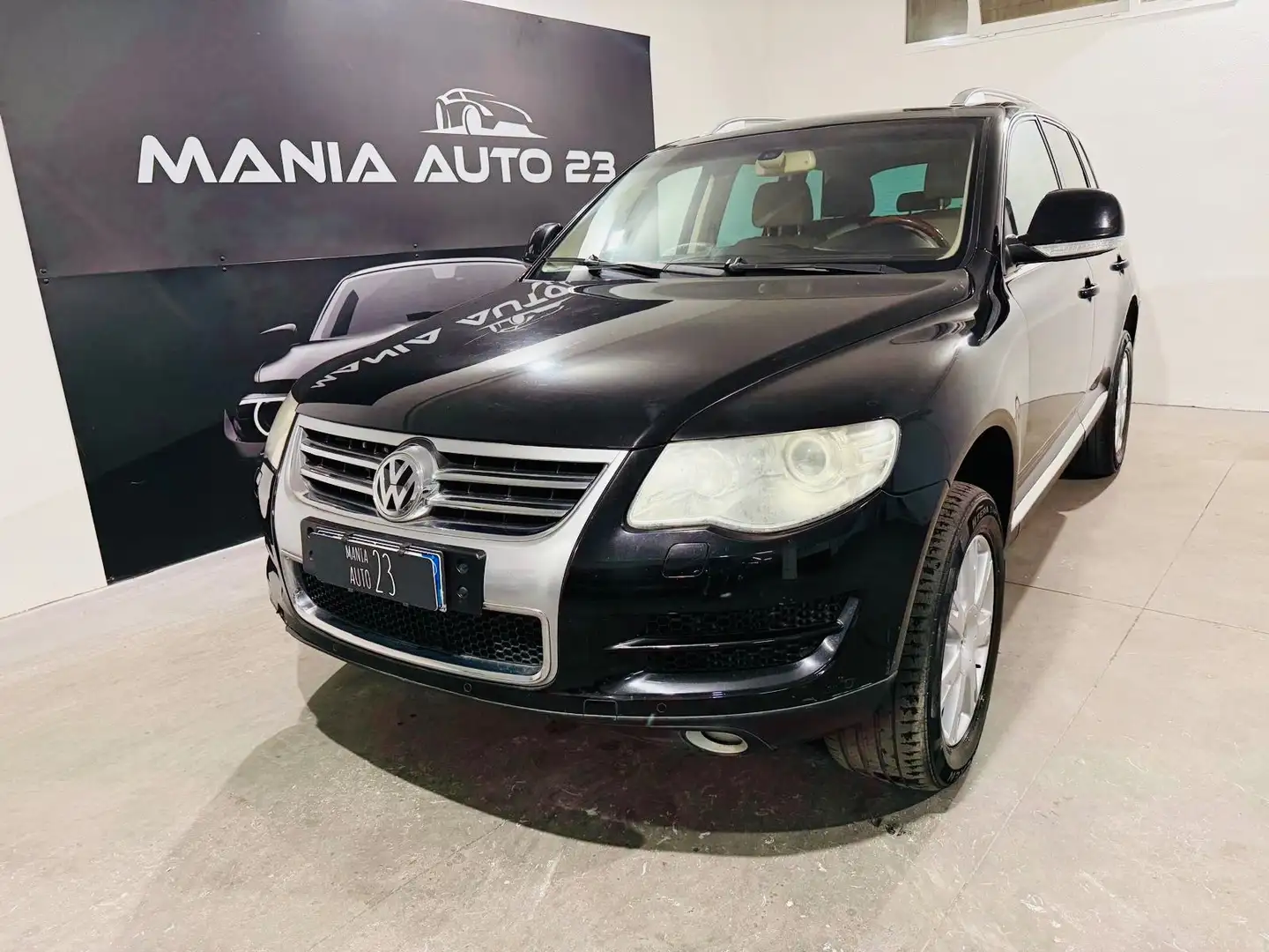 Volkswagen Touareg Touareg 2009 2.5 tdi R5 Exclusive tiptronic dpf FL Noir - 1