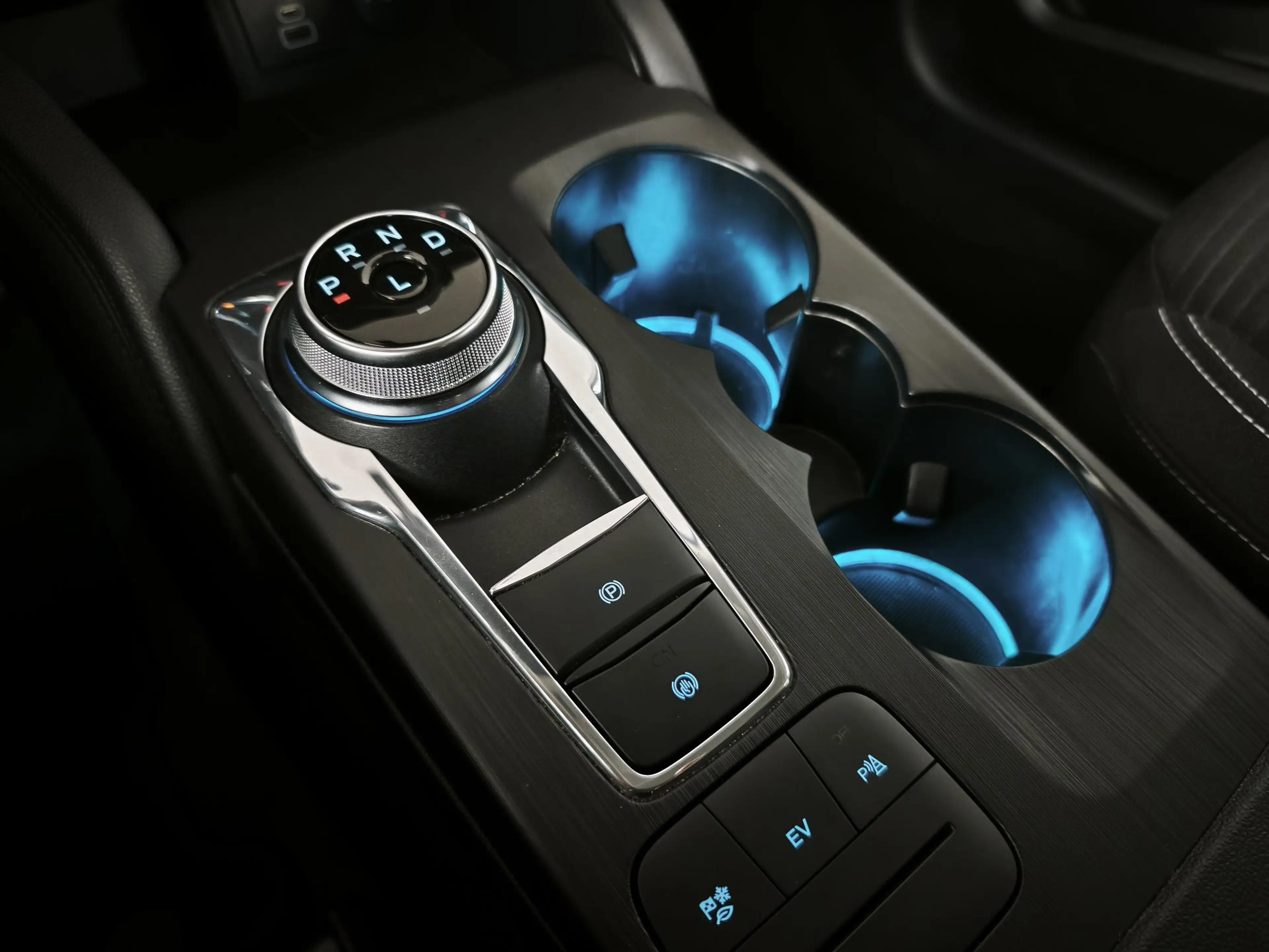Ford Kuga 2.5 PHEV Titanium | Apple Carplay - Android Auto | — photo 21