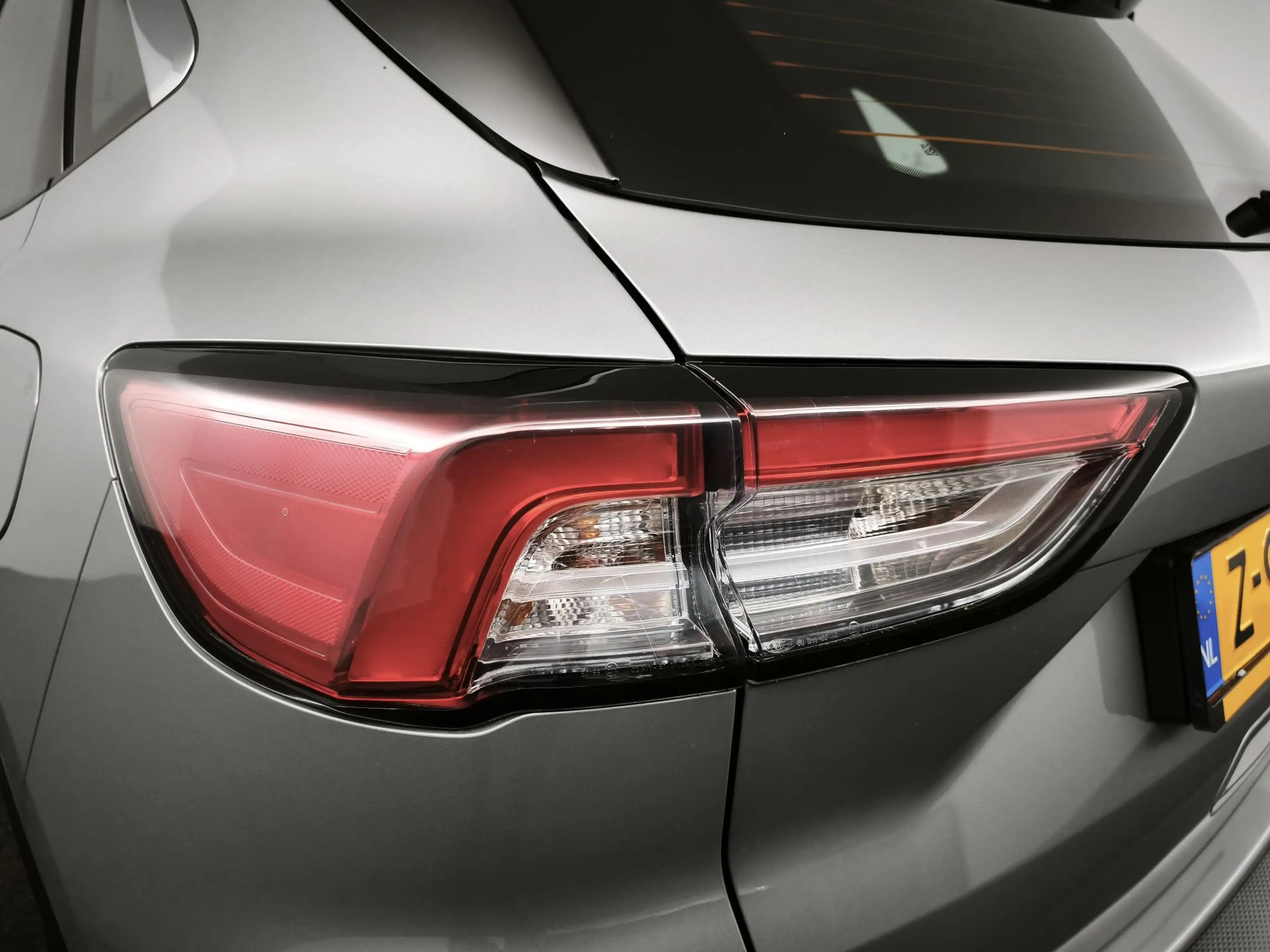 Ford Kuga 2.5 PHEV Titanium | Apple Carplay - Android Auto | — photo 37