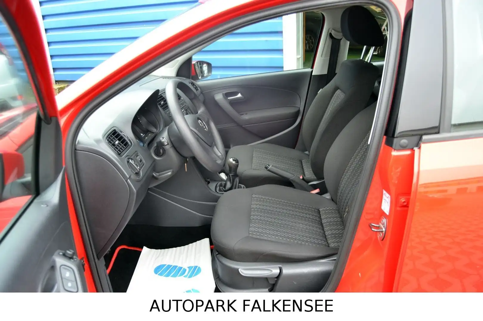 Volkswagen Polo POLO V TRENDLINE FACELIFT+NAVI+PDC+EURO6+SHZ+TÜV Rouge - 2