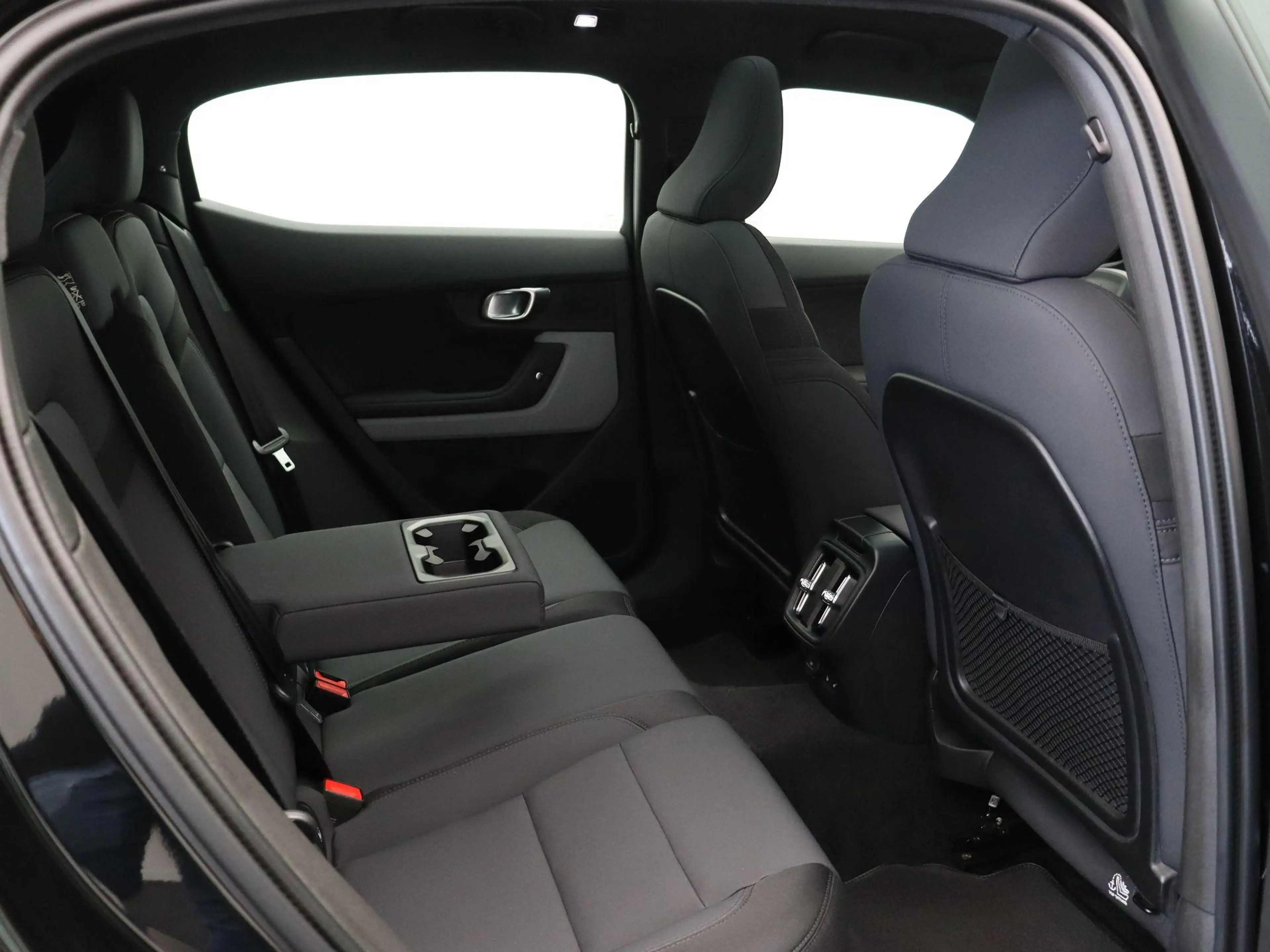 Polestar 2 Standard Range Single Motor 63kWh | 92,3% SOH | Ha — photo 9