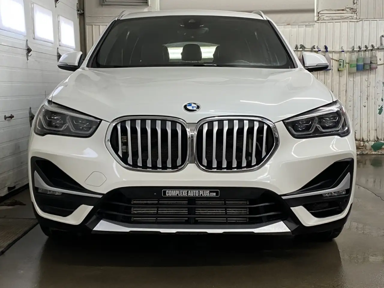 BMW X1 снимка BMW X1