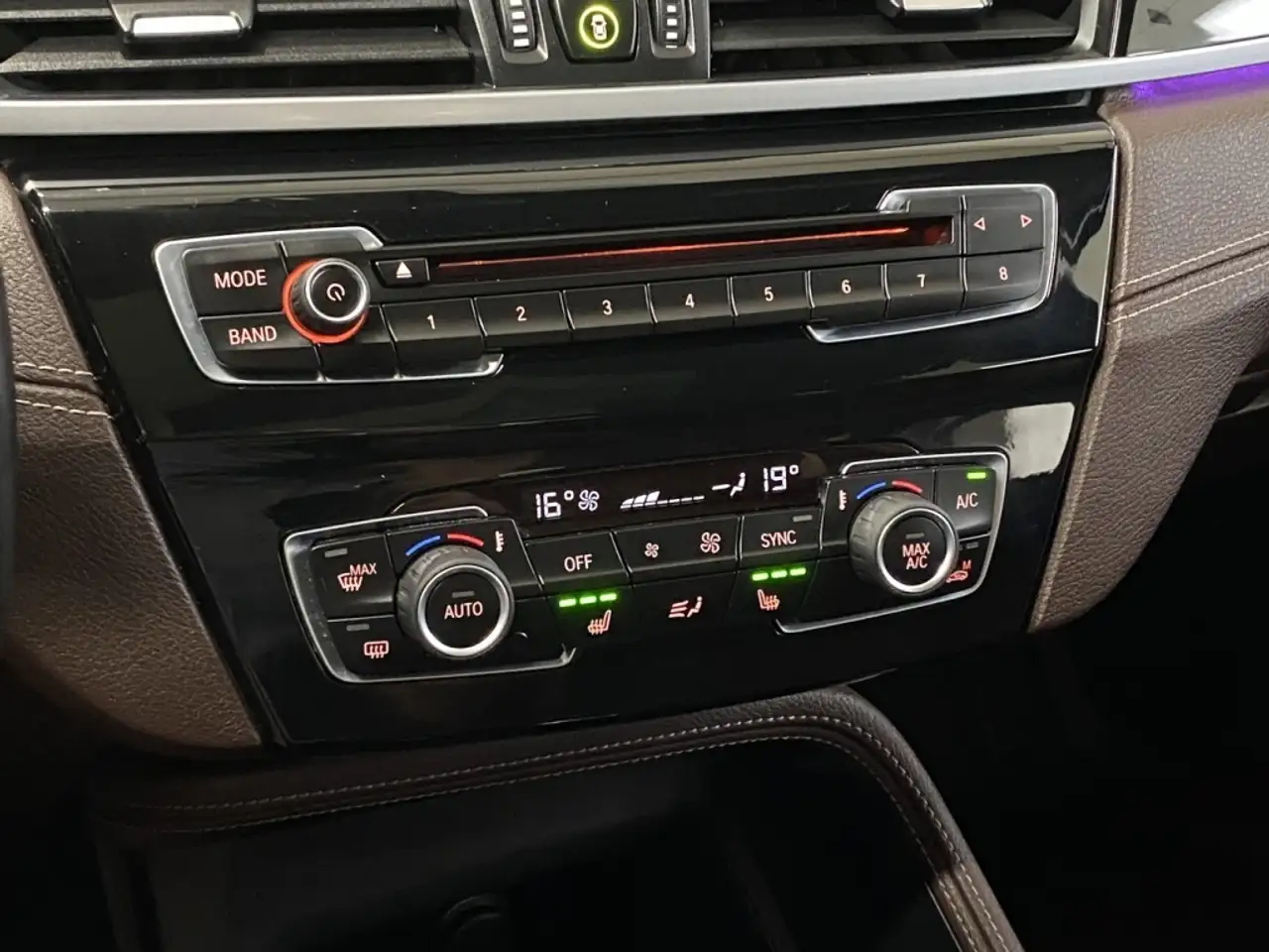 BMW X1 снимка BMW X1