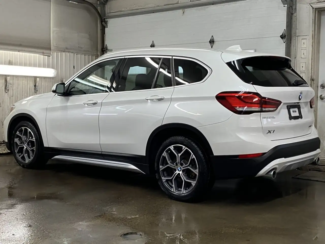 BMW X1 снимка BMW X1
