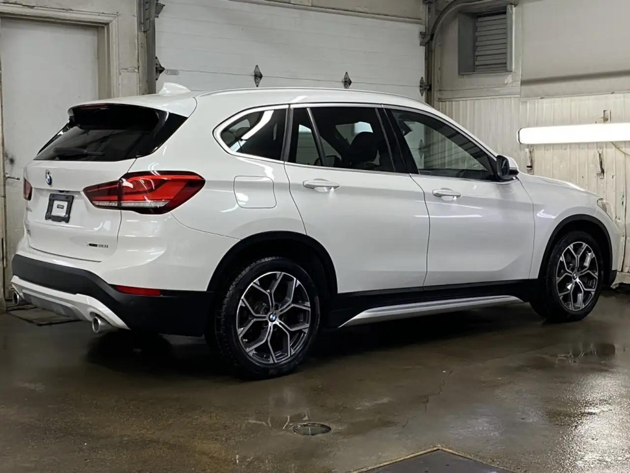 BMW X1 снимка BMW X1