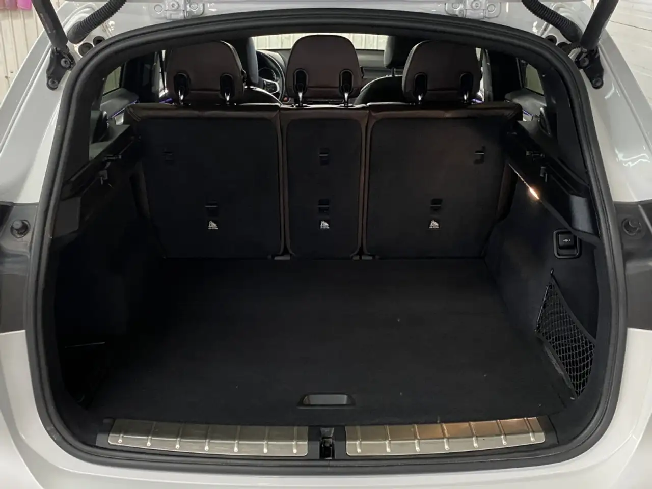 BMW X1 снимка BMW X1