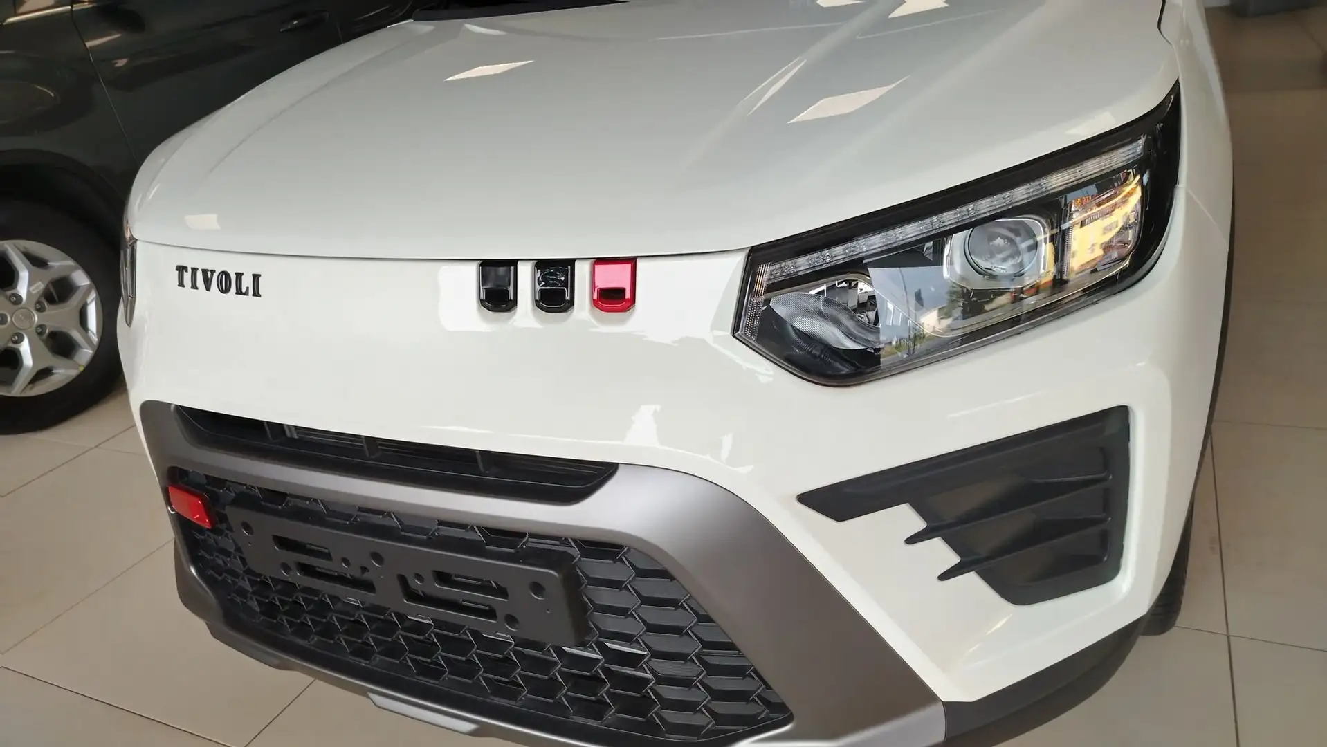 KGM Tivoli Tivoli 1.5 GDI Turbo 2WD 163 CV Style Blanc - 2