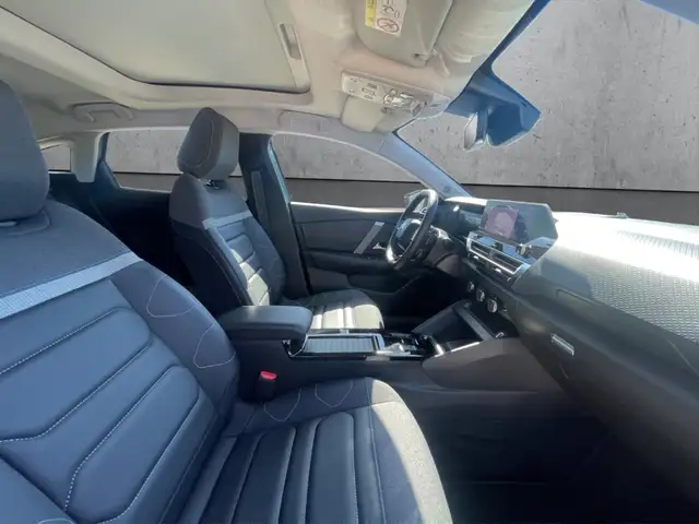 Citroen C4 view 13