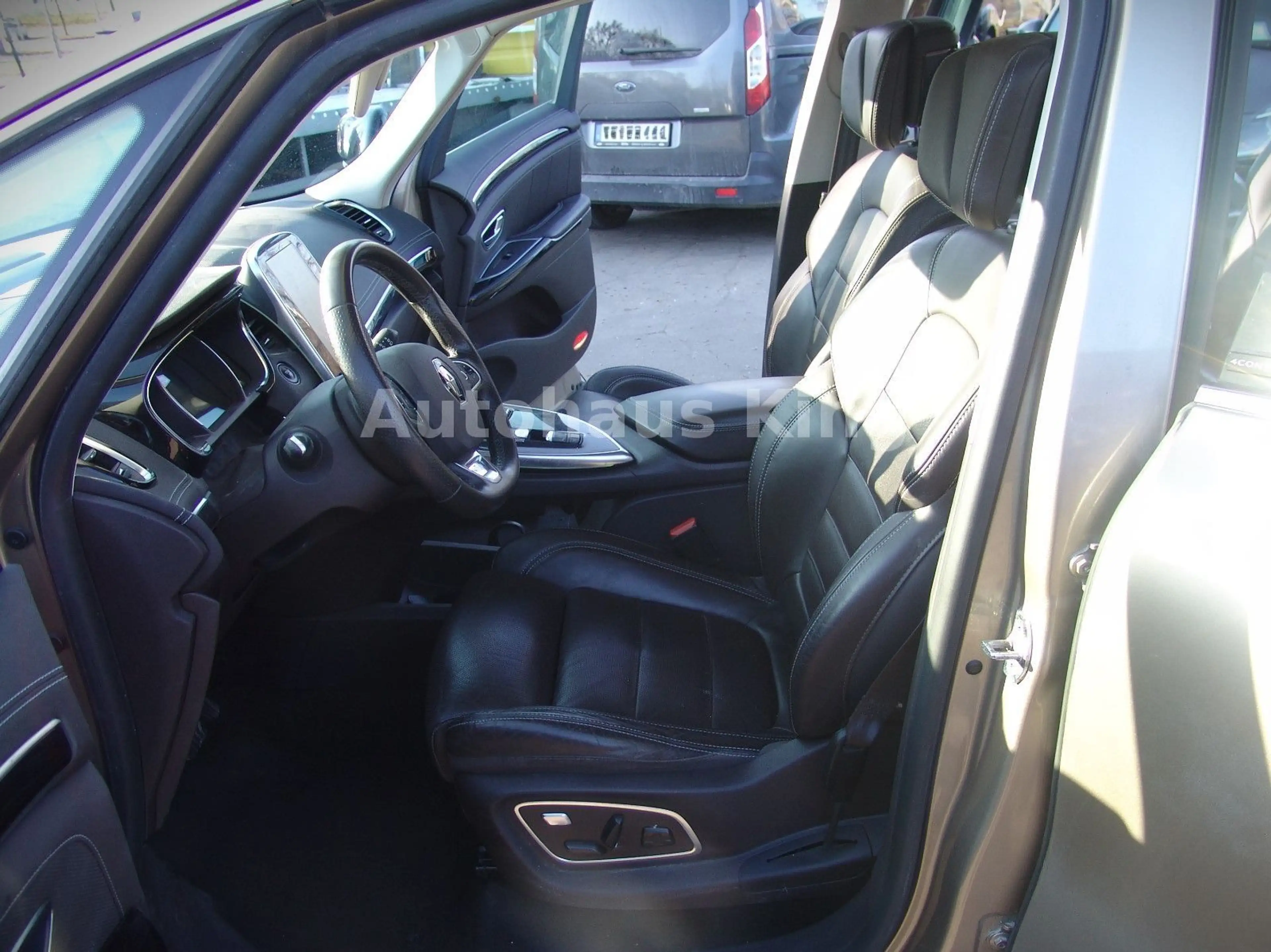 Renault Espace V Initiale Paris-AUT/7Si/Leder/NAVI/Pano — photo 6