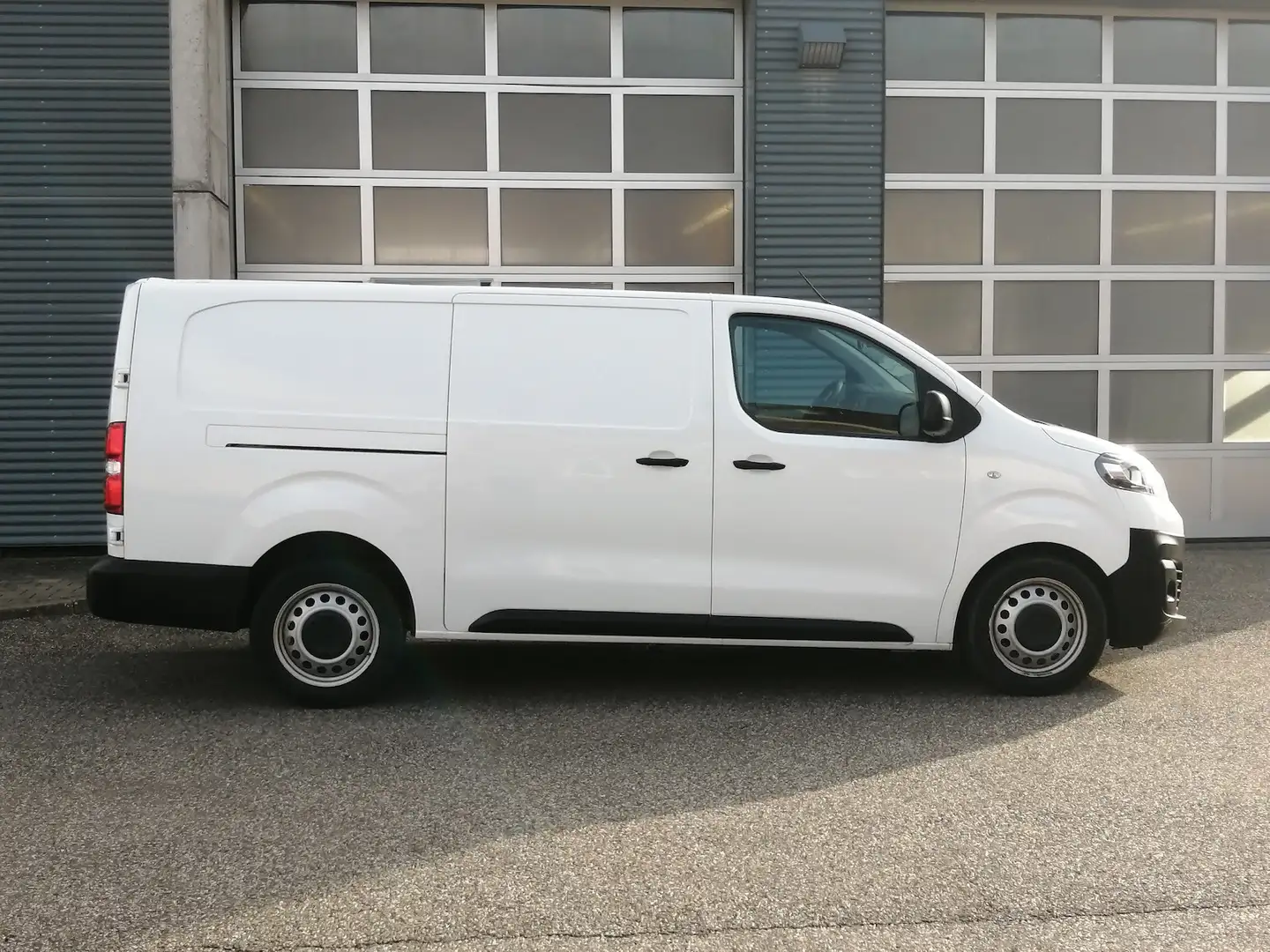 Opel Vivaro 2.0 Edition Lang Klima Weiß - 2