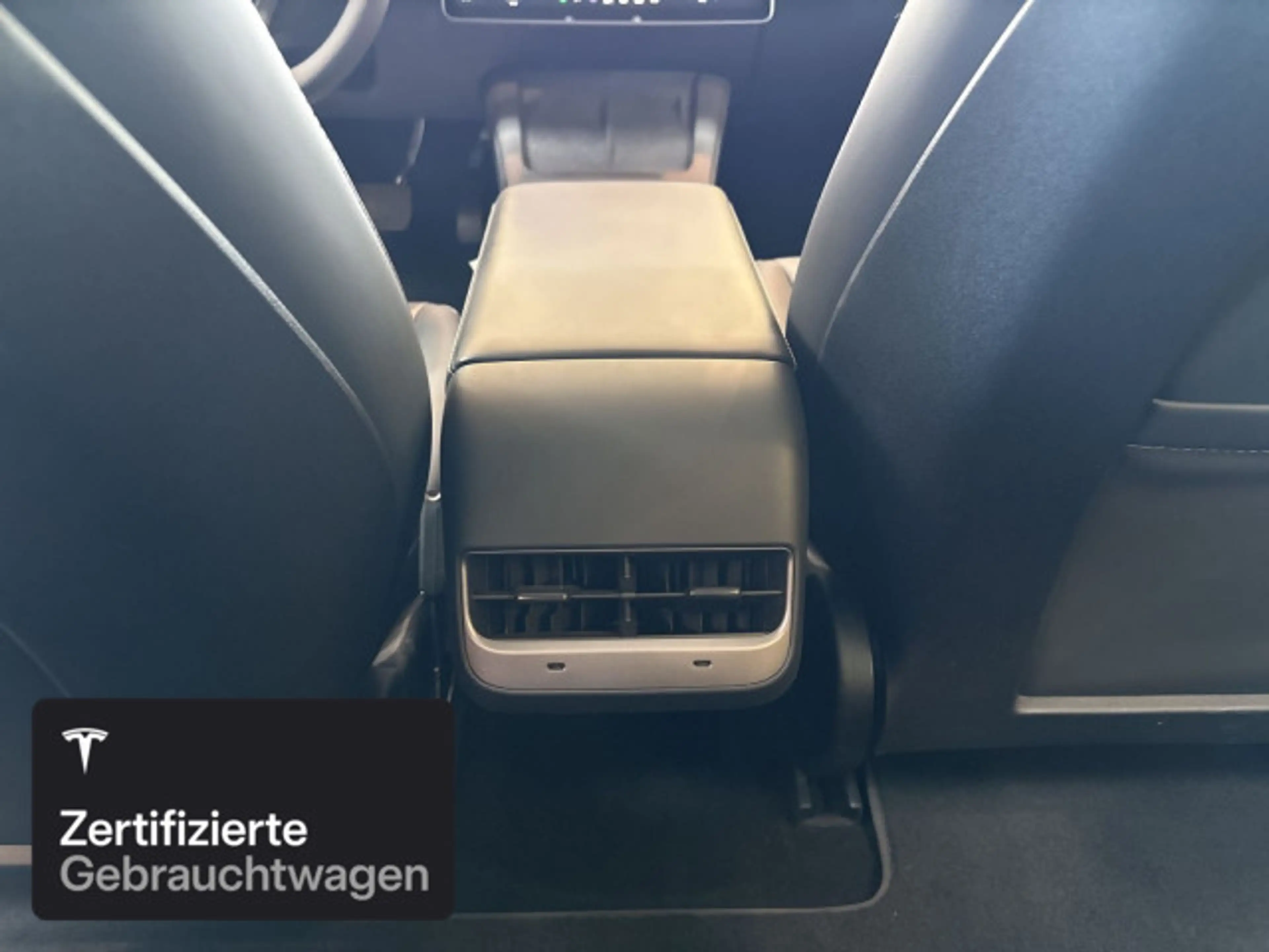Tesla Model 3 Rear-Wheel Drive — photo 13