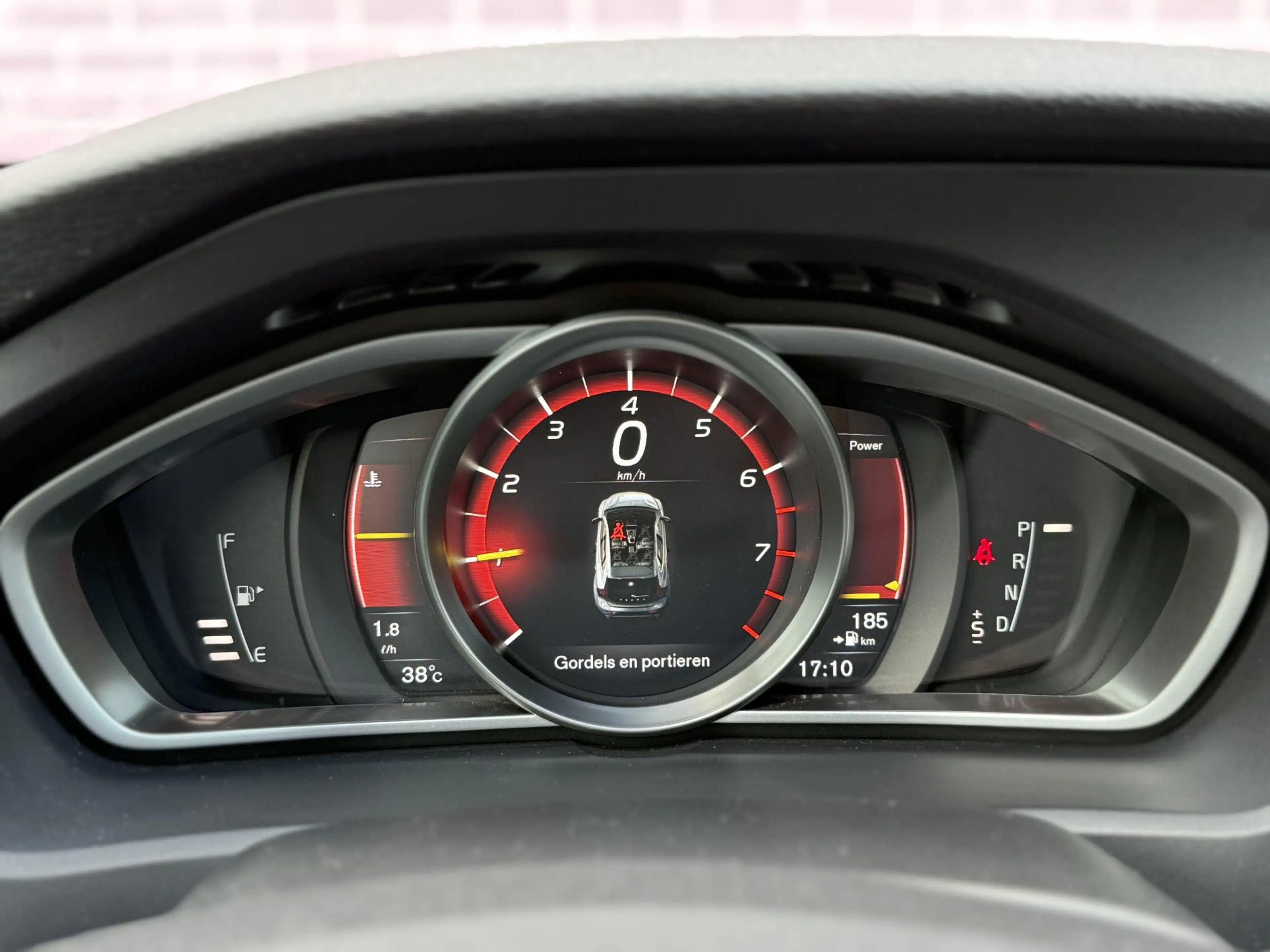 Volvo V40 1.5 T3 Polar+ Sport | Standkachel | Trekhaak | DAB — photo 8
