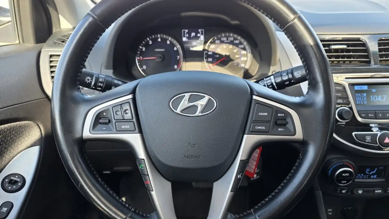Hyundai ACCENT снимка Hyundai ACCENT