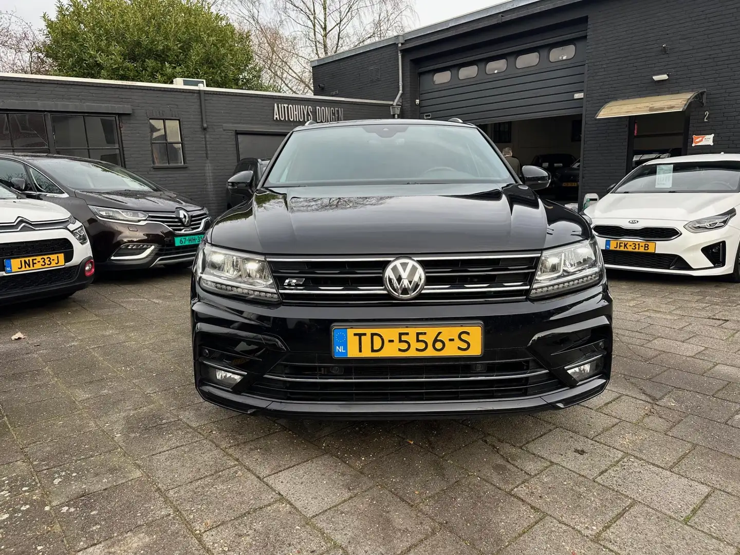 Volkswagen Tiguan 1.4 TSI (125pk) Comfortline Business R! Navigatie! Noir - 2