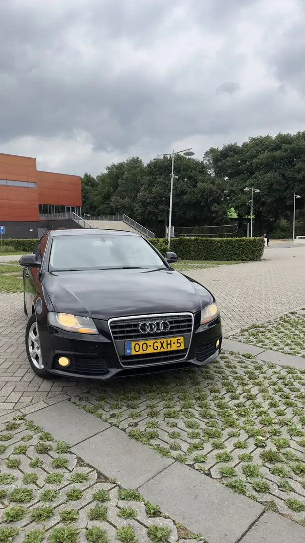 Audi A4 1.8 TFSI Attraction - 1