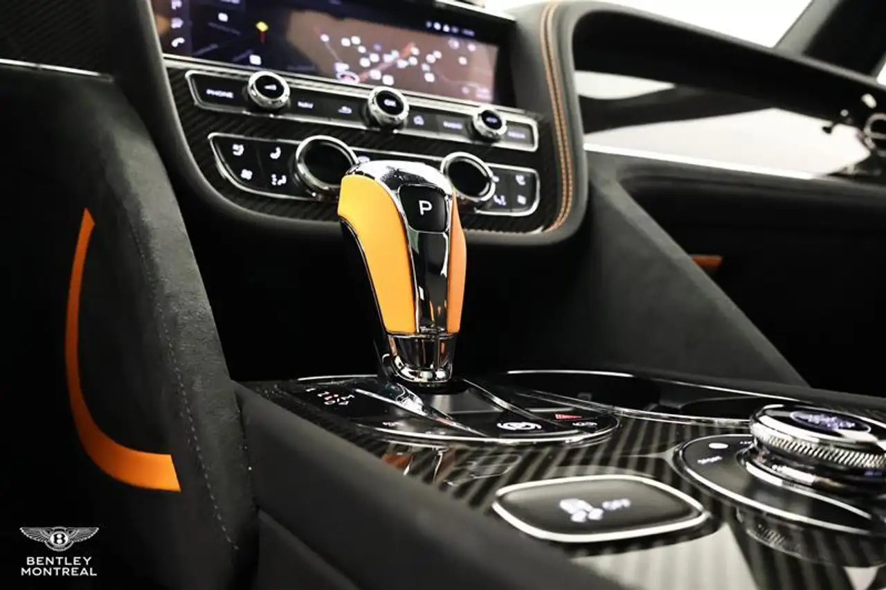 Bentley Bentayga снимка Bentley Bentayga