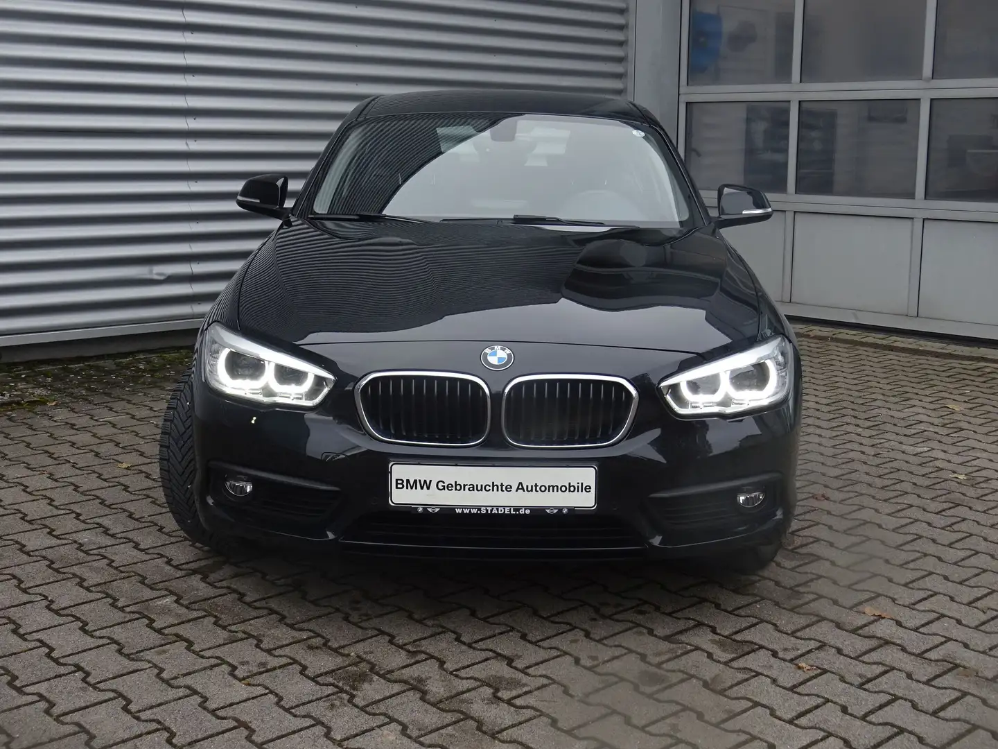 BMW 120 i 5-t. Advantage LED Navi FSE+USB LM SH PDC Schwarz - 1
