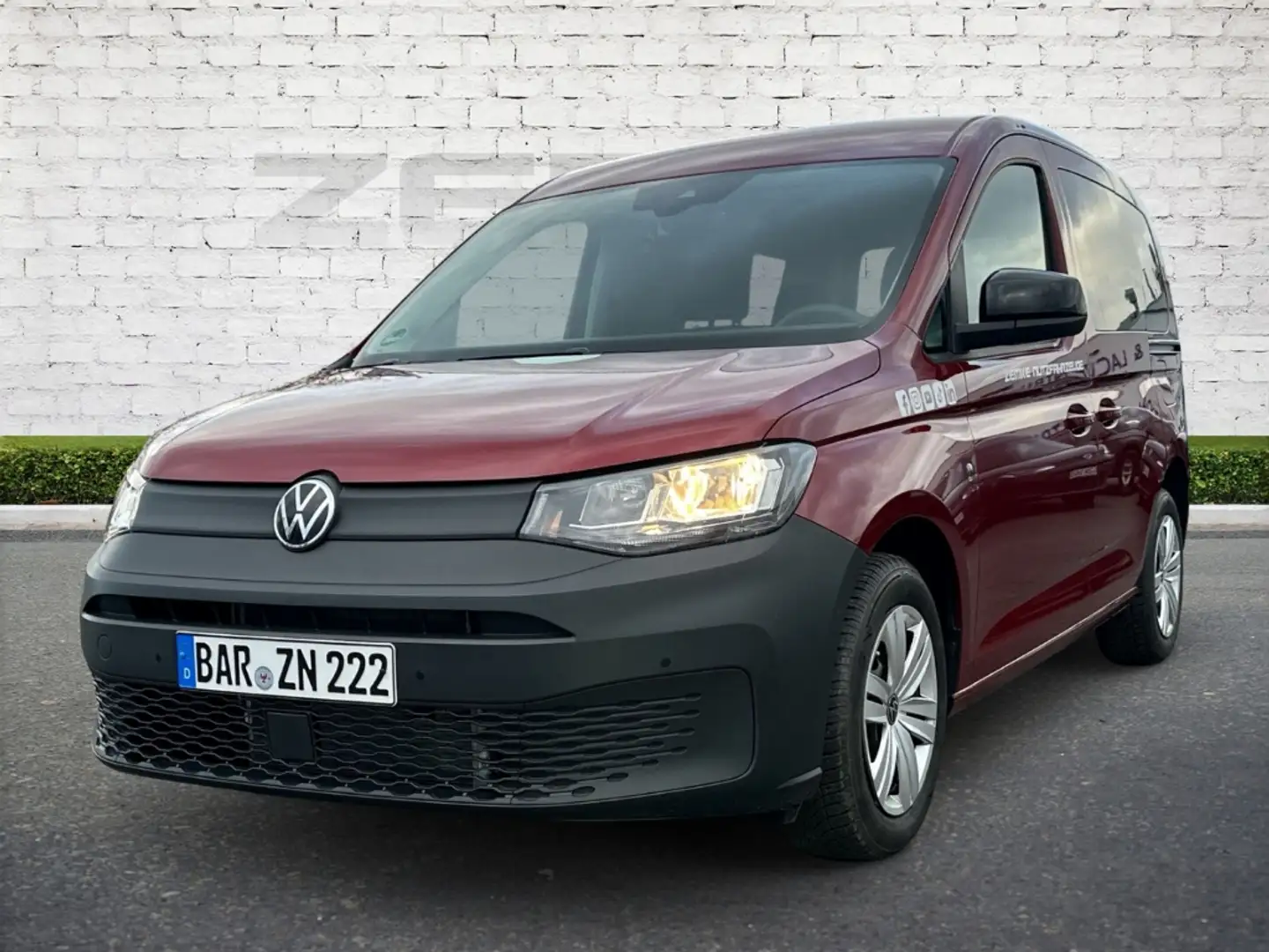 Volkswagen Caddy Basis 2.0 EU6d 5-Sitzer TDI Rot - 1