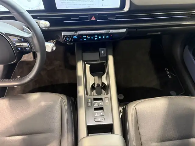 Hyundai Ioniq 6 view 12