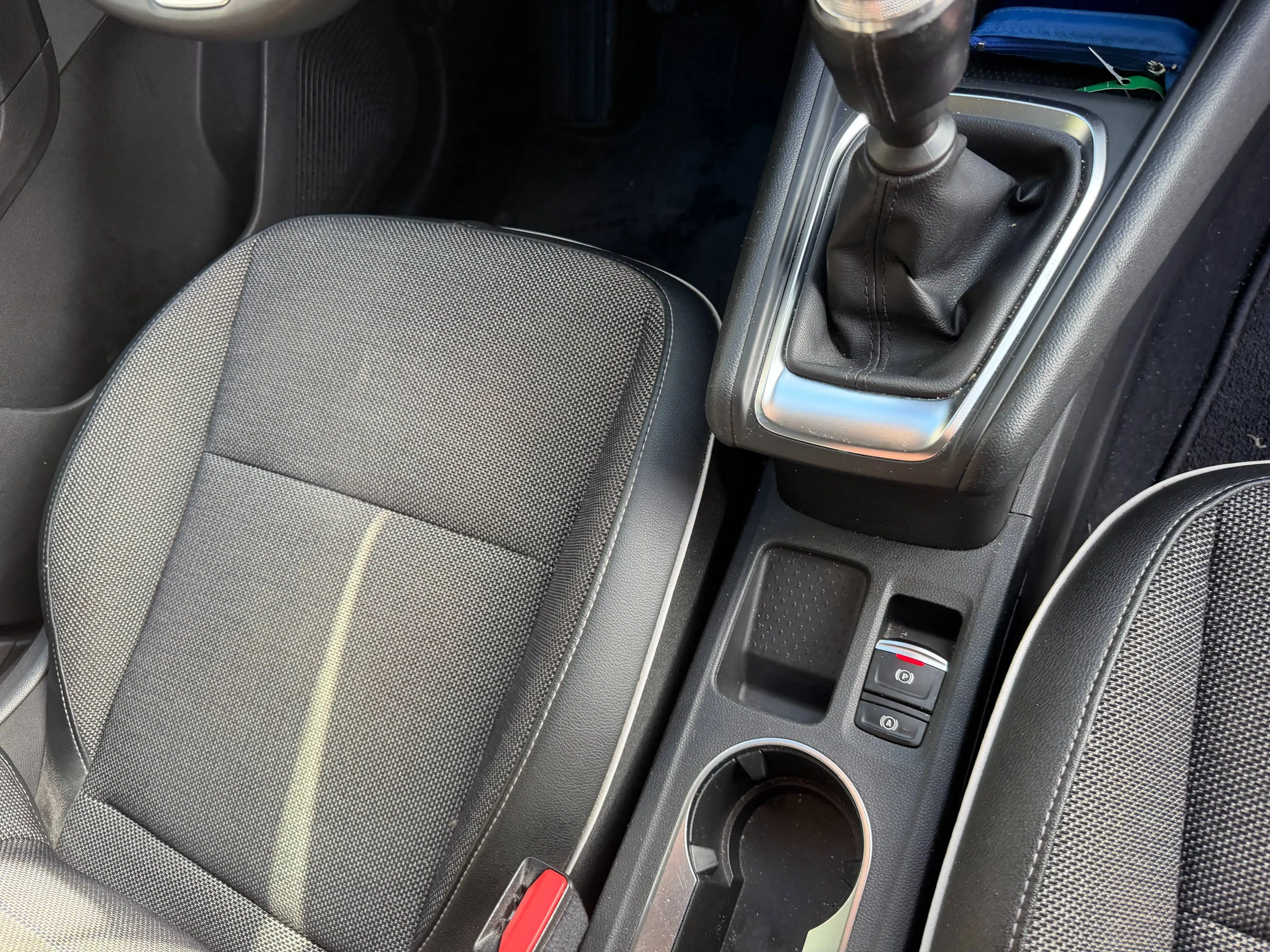 Renault Captur 1.5 Blue dCi+NAVI+AIRCO+JANTES+EURO 6 — photo 10