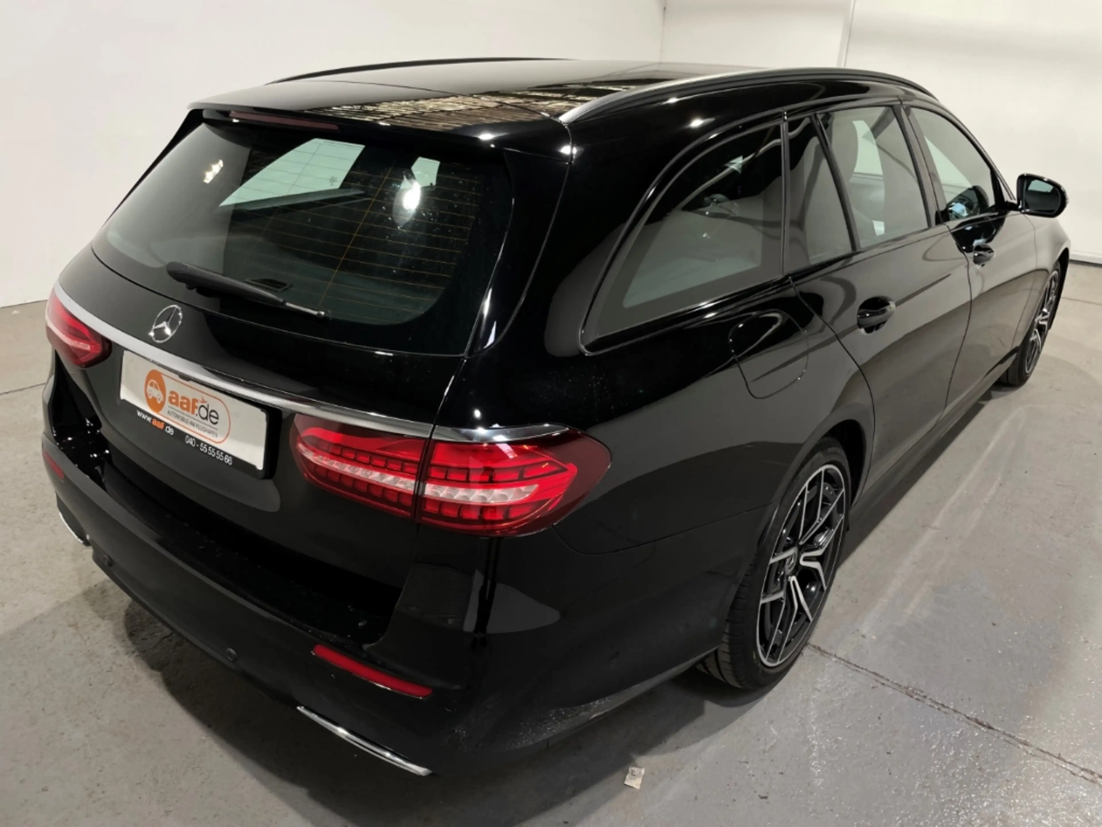 Mercedes-Benz E 200 T 4Matic AMG-Line Automatik EU6d Navi LED Widescre — photo 3