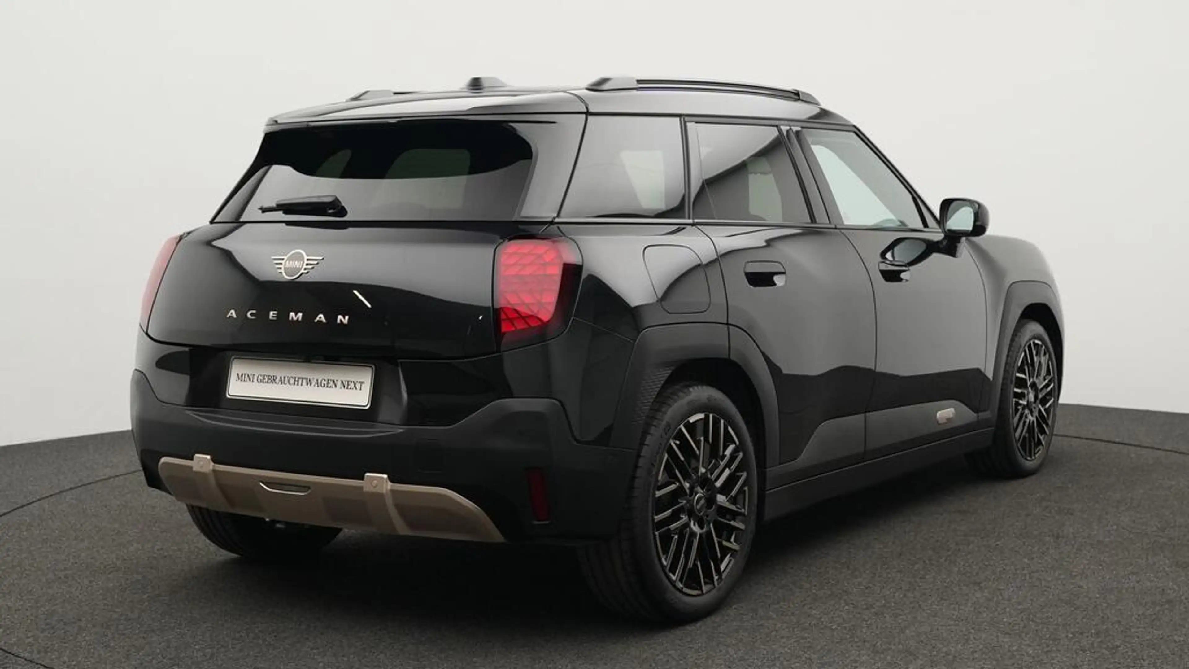 MINI Aceman Favoured Trim — photo 6