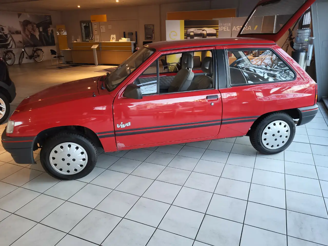 Opel Corsa Viva -VB-, foto 3