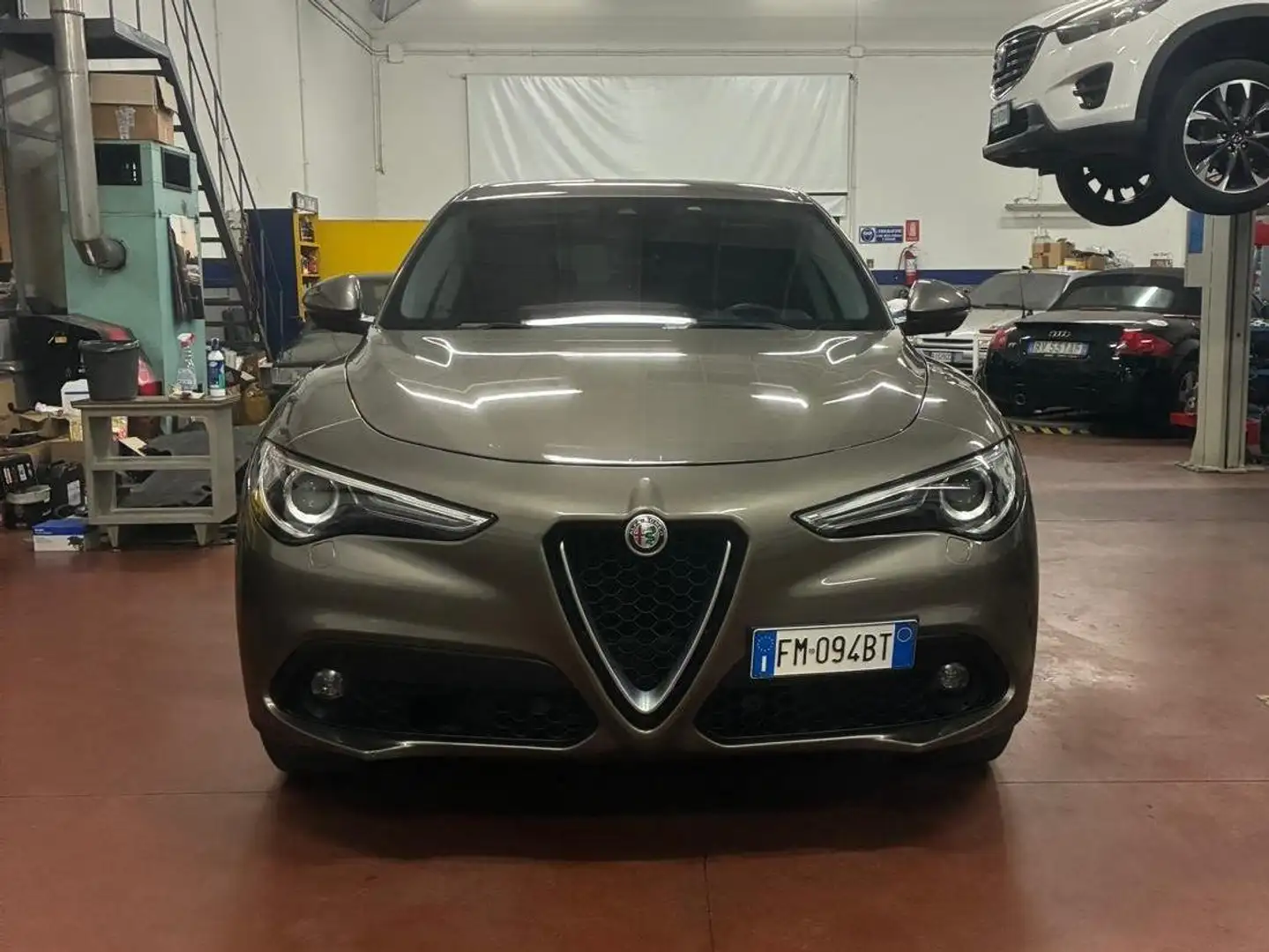 Alfa Romeo Stelvio Stelvio 2017 2.2 t Business rwd 180cv auto Bronzo - 1