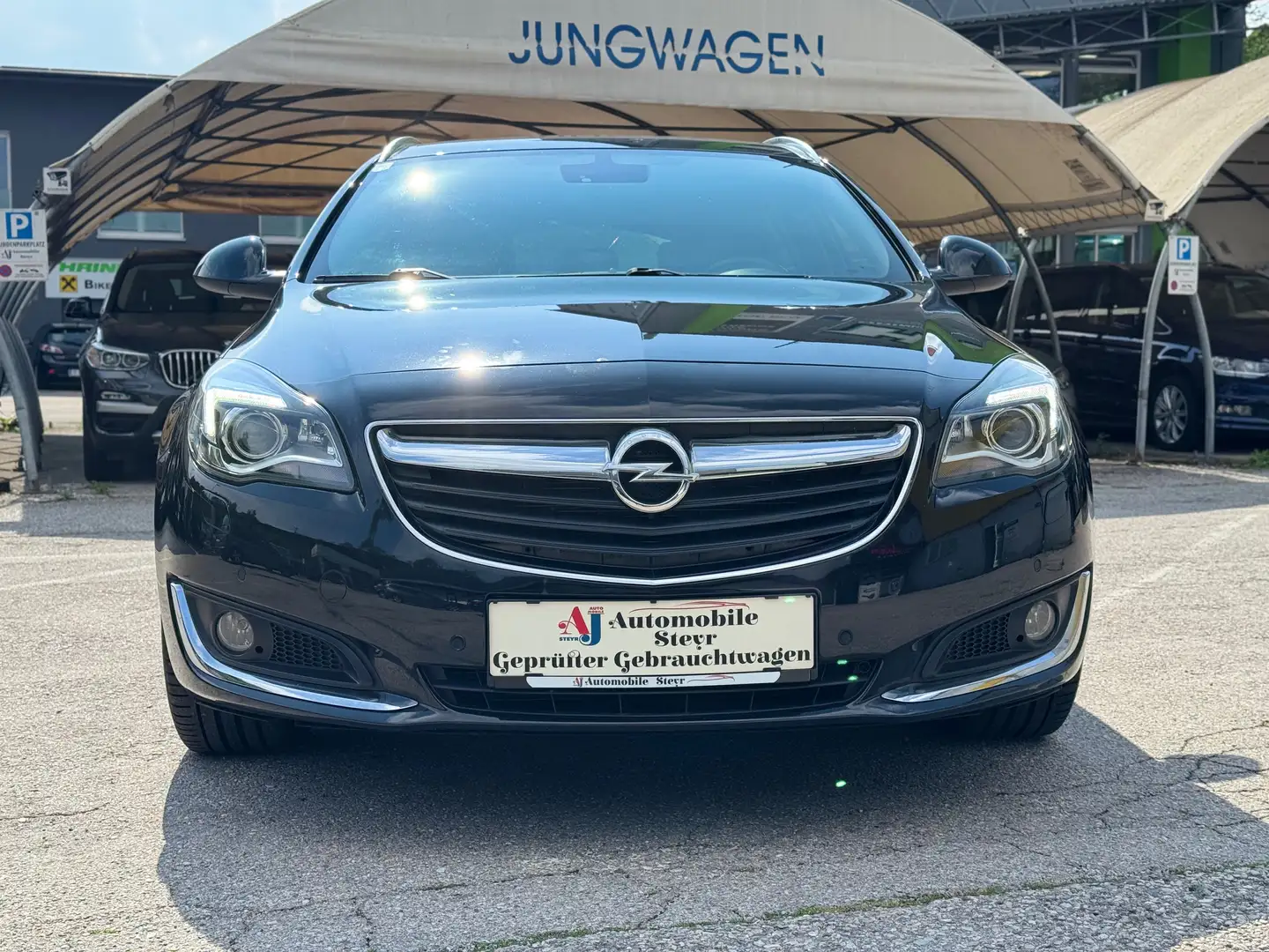 Opel Insignia Sports Tourer 2.0 CDTI Allrad 4x4+Navi+Xenon+Leder Schwarz - 2
