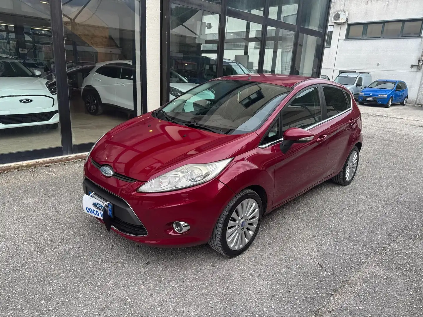 Ford Fiesta Fiesta 1.2 82 CV 5 porte Titanium Rosso - 2