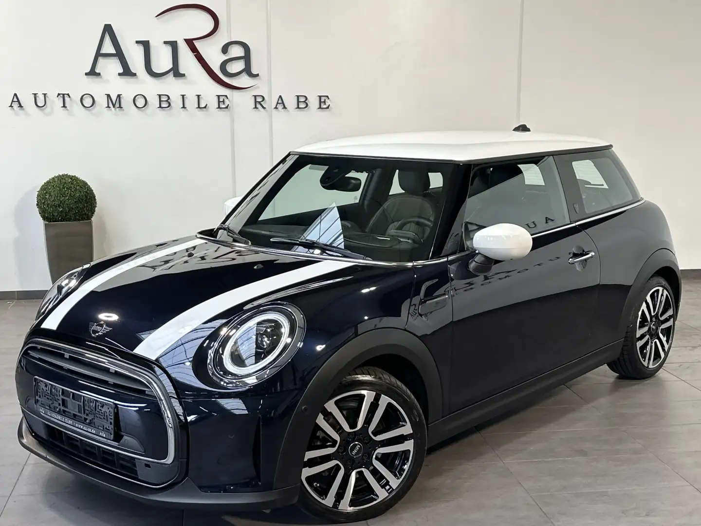 MINI Cooper Mini Yours Trim NAV+LED+KAMERA+DIGDISPLAY Schwarz - 2