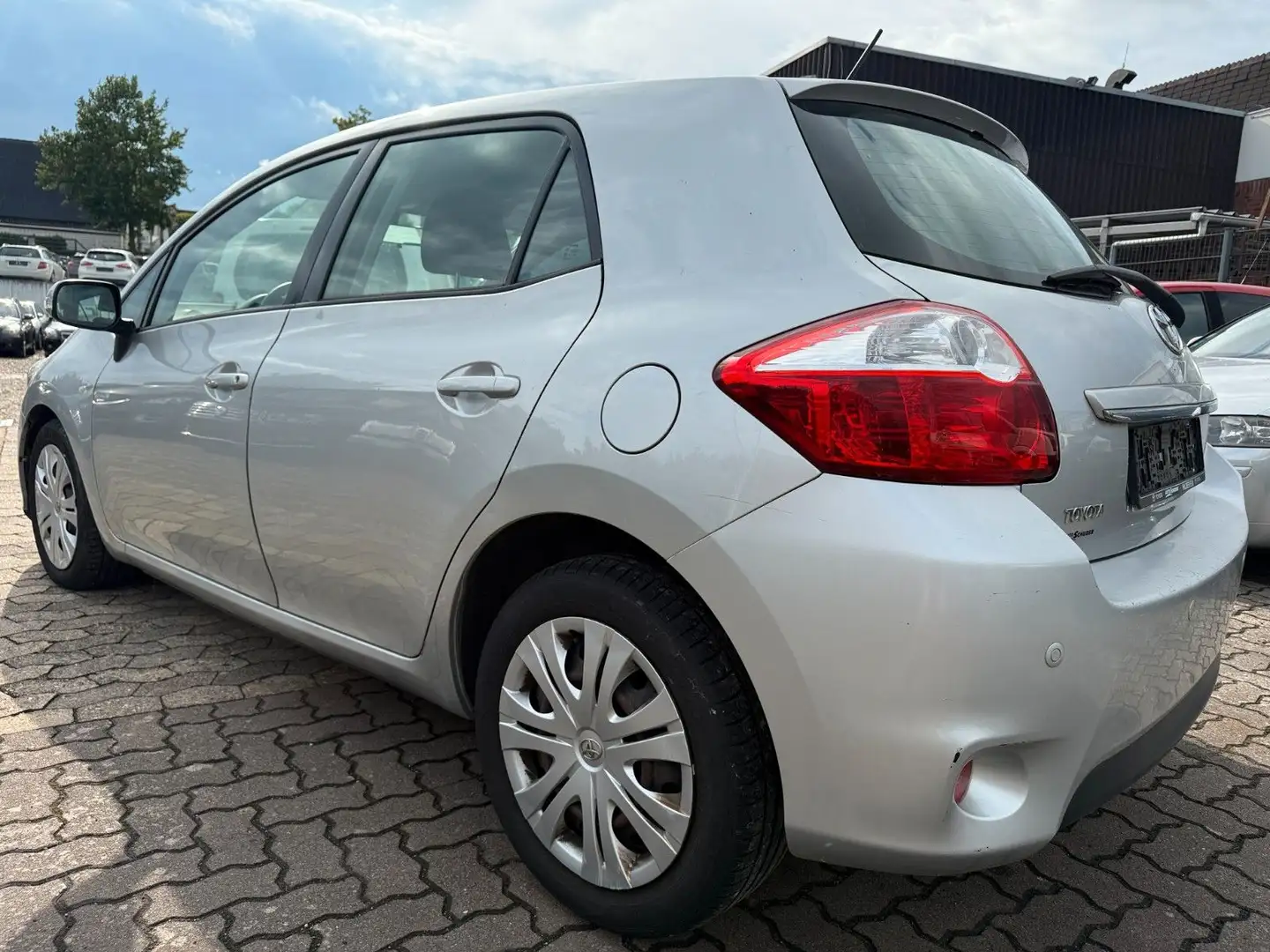 Toyota Auris 1,4-l-D-4D Klimaautomatik,PDC Argent - 2
