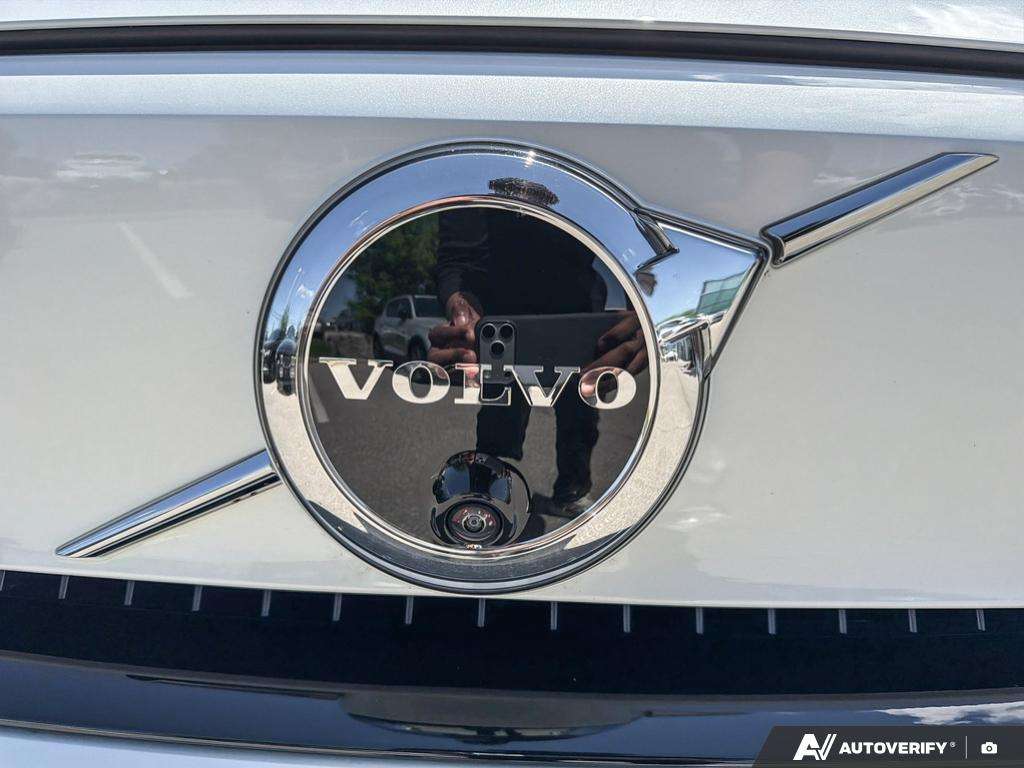 2024 Volvo XC40 Twin Plus thumb 8