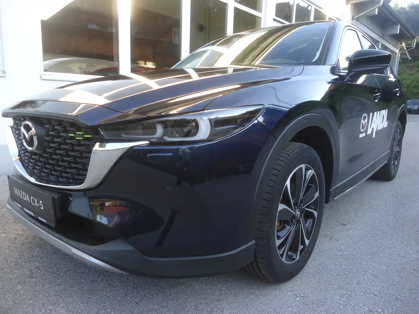 Mazda CX-5 G165 e-Skyactiv MHEV AWD Newground Blau - 1