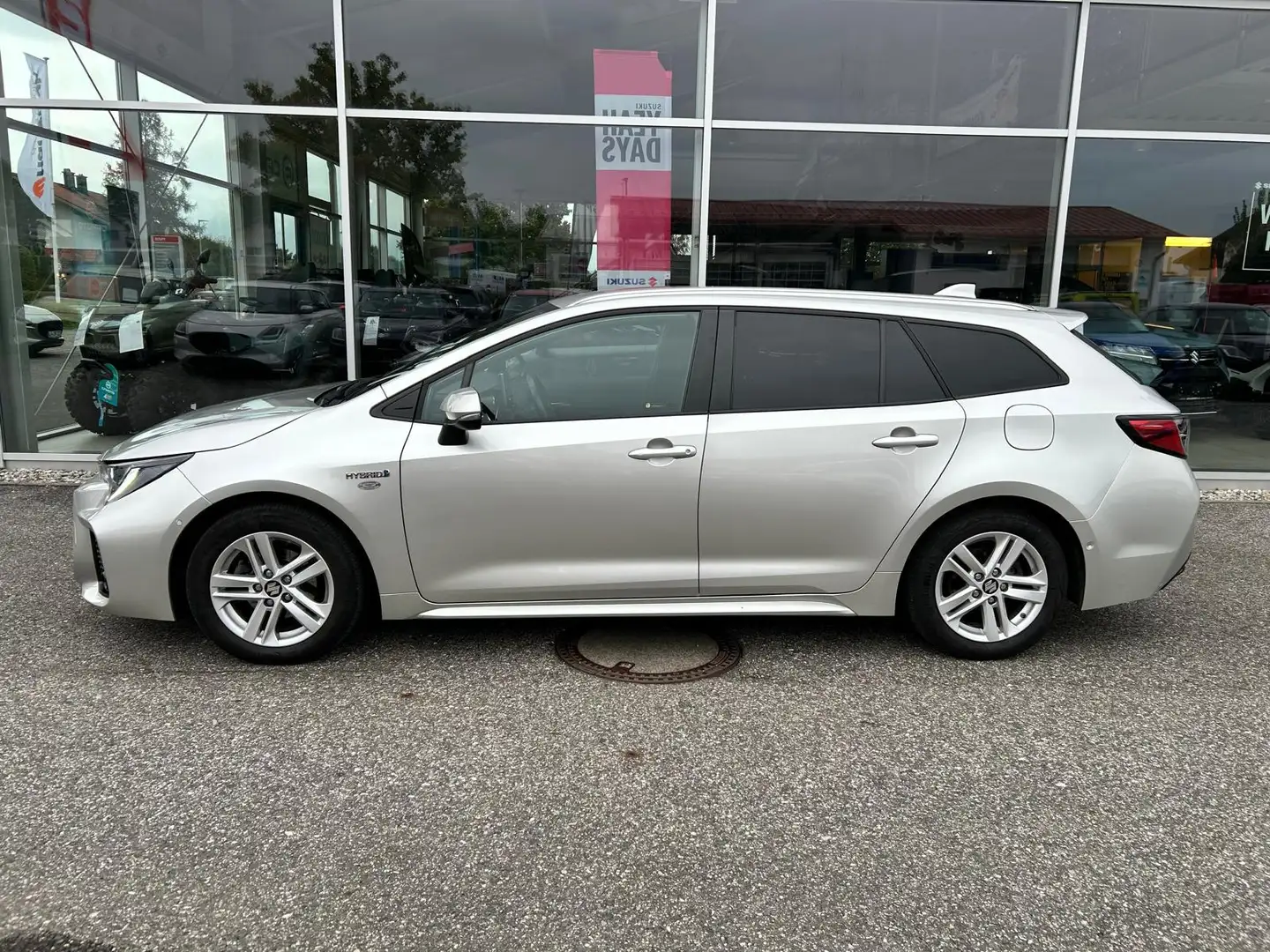 Suzuki Swace 1.8 Hybrid Comfort+ AHK 1.8 CVT Hybrid Argent - 2