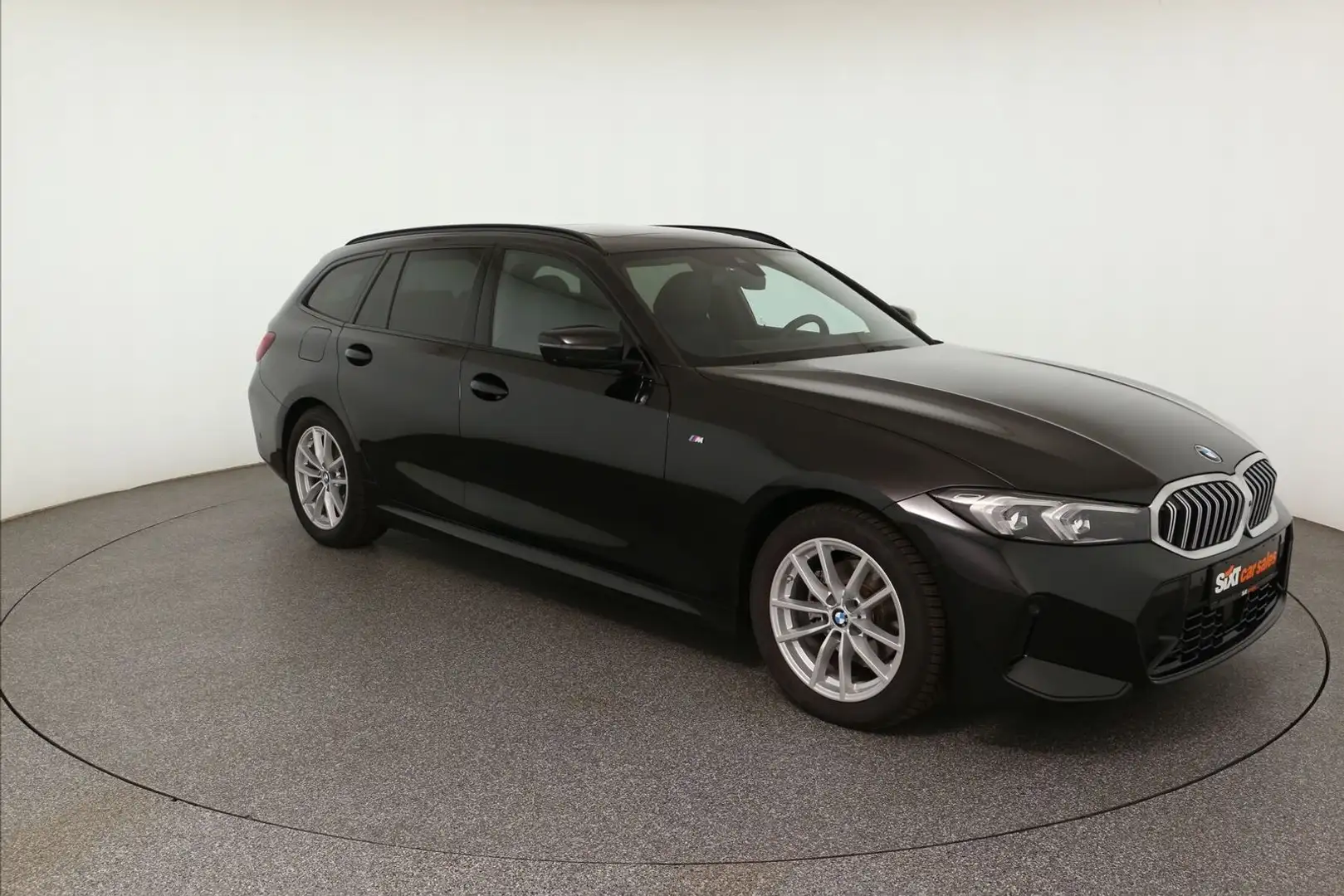BMW 320 i M Sport|PANO|ACC|HUD|360°|ad.LED|SHZG|AHK Schwarz - 1