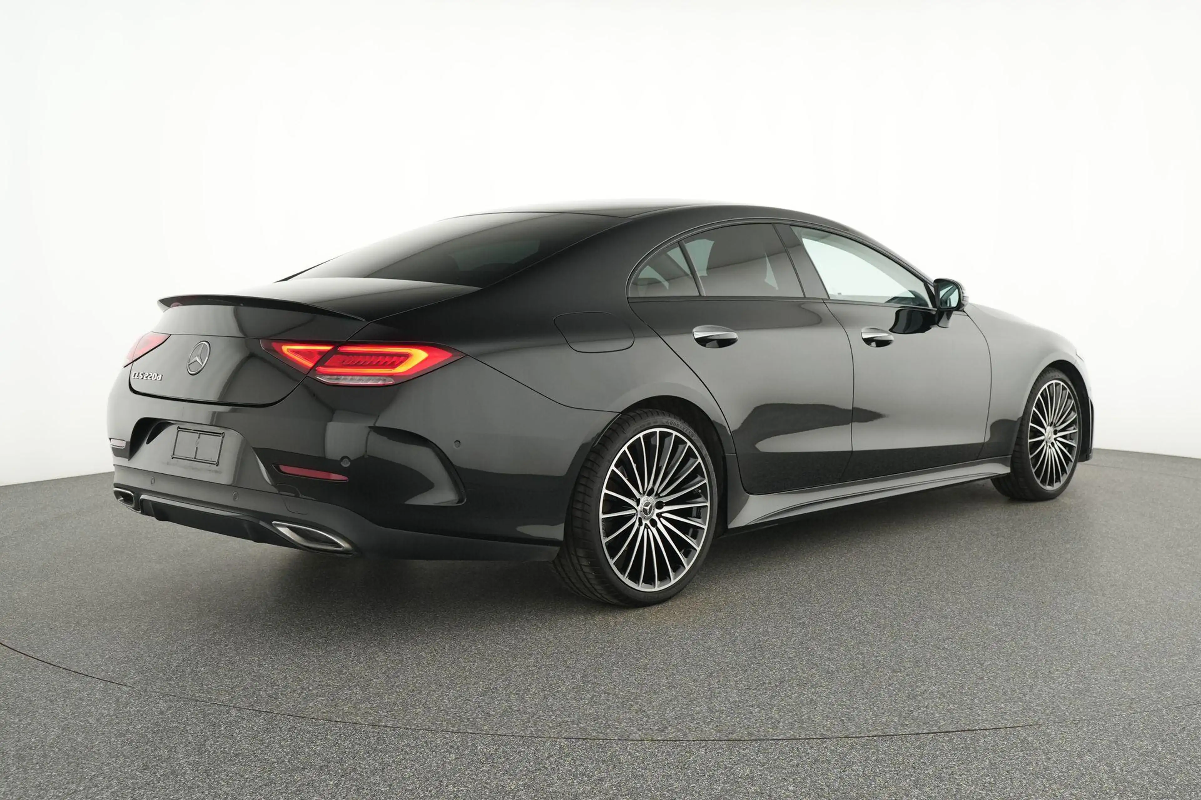 Mercedes-Benz CLS 220 d AMG Line + LEDER + OPEN DAK + MULTIBEAM + CARPLA — photo 4