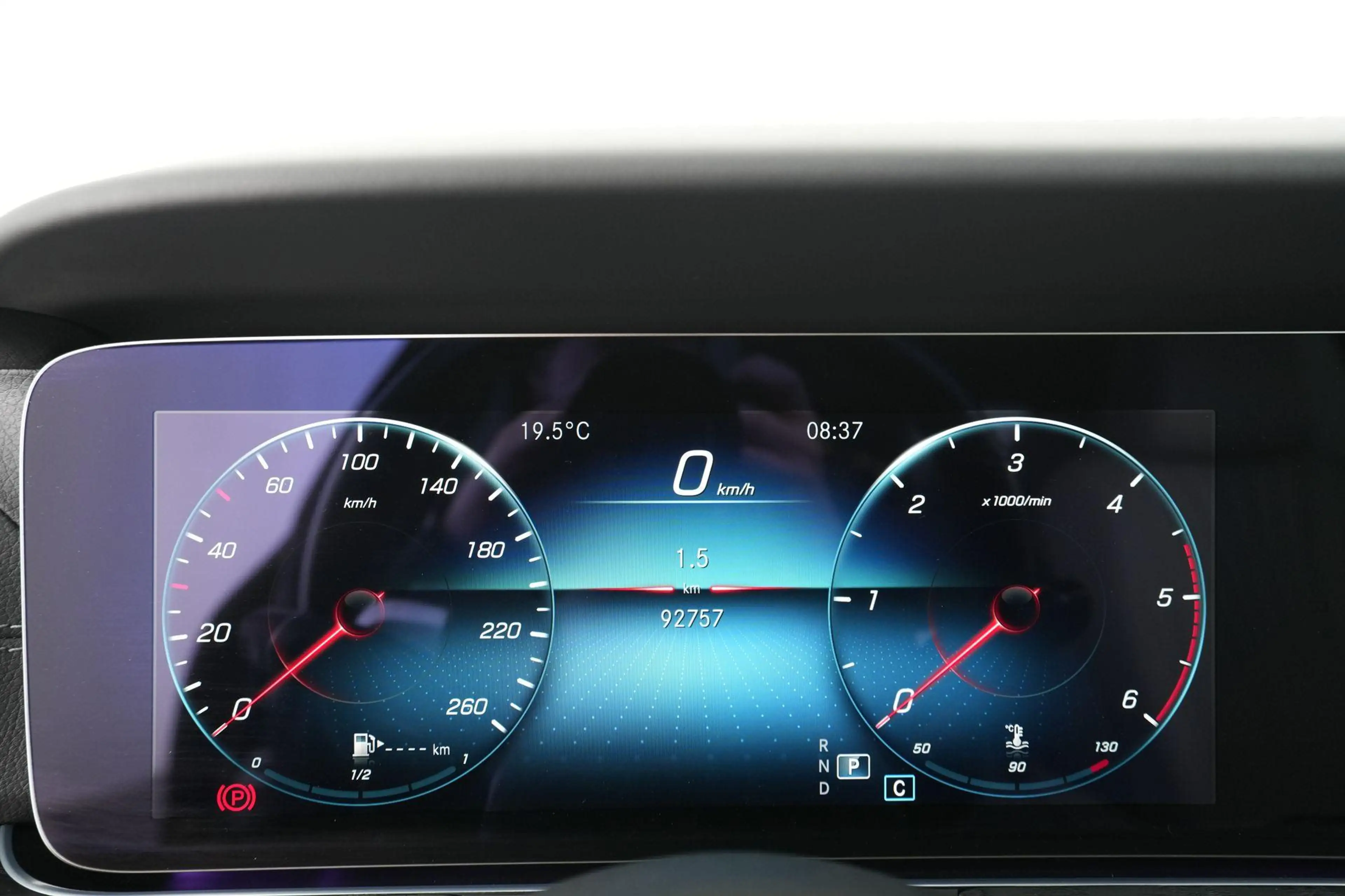 Mercedes-Benz CLS 220 d AMG Line + LEDER + OPEN DAK + MULTIBEAM + CARPLA — photo 14