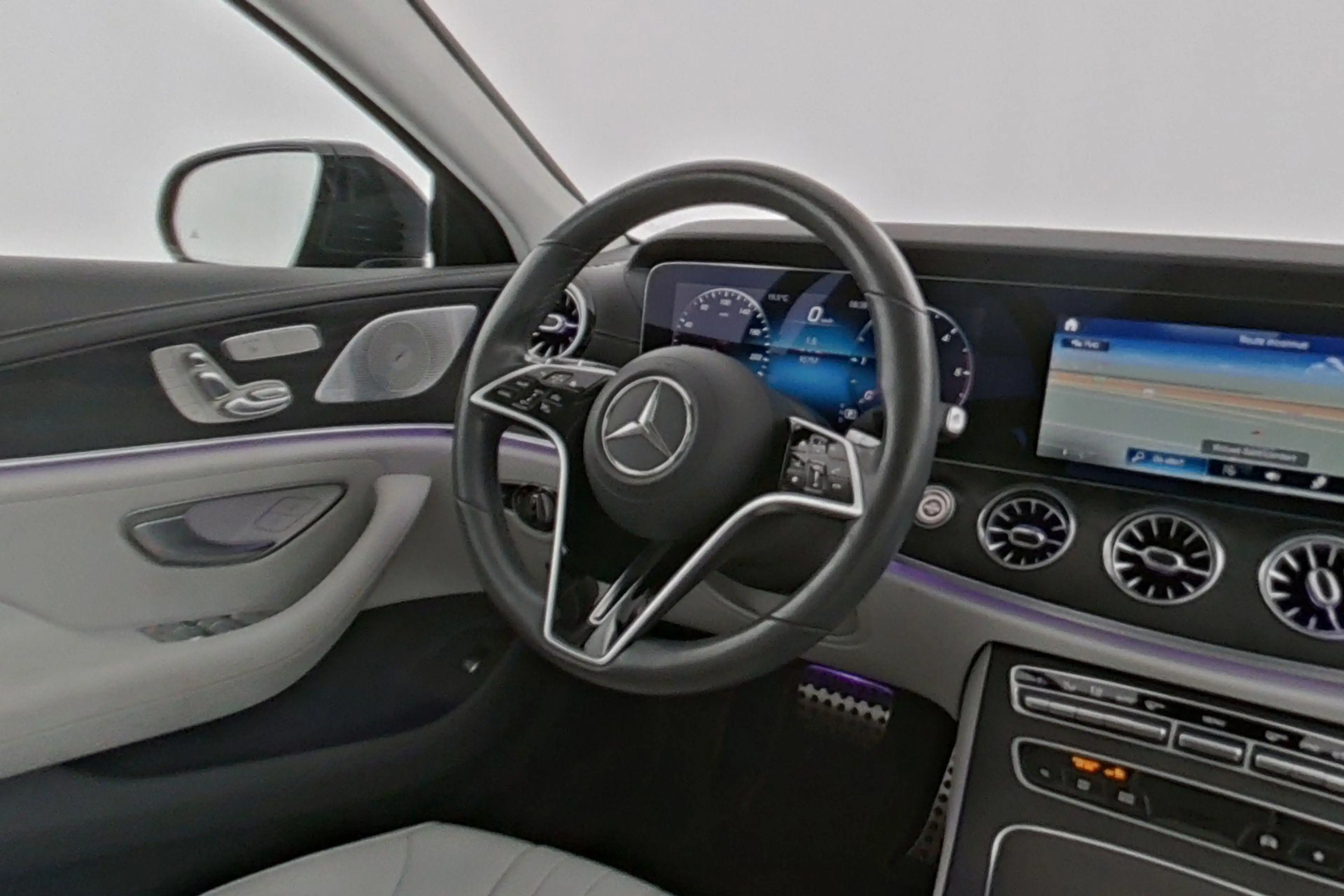 Mercedes-Benz CLS 220 d AMG Line + LEDER + OPEN DAK + MULTIBEAM + CARPLA — photo 13